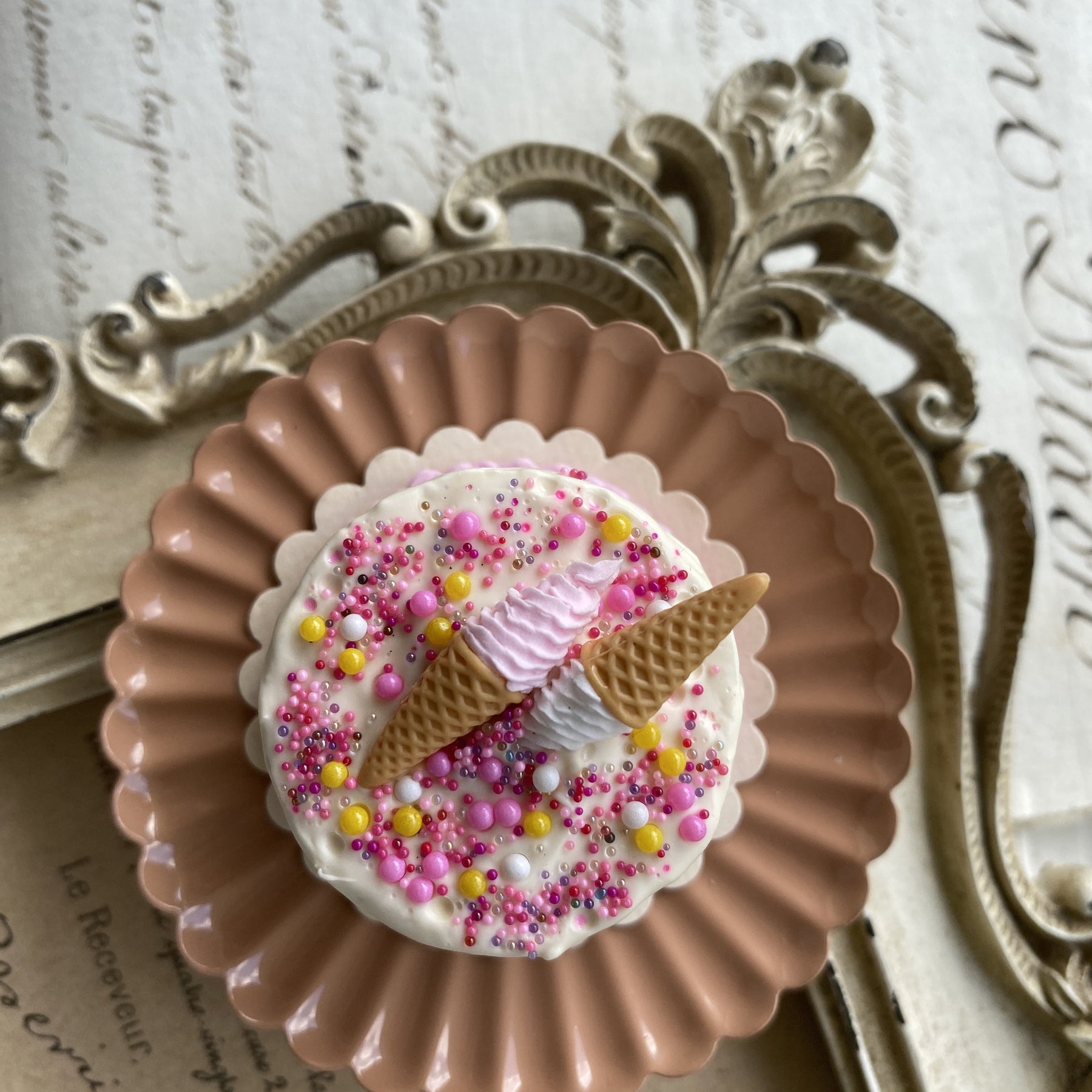 ICE CREAM CAKE - MINIATURE NON EDIBLE