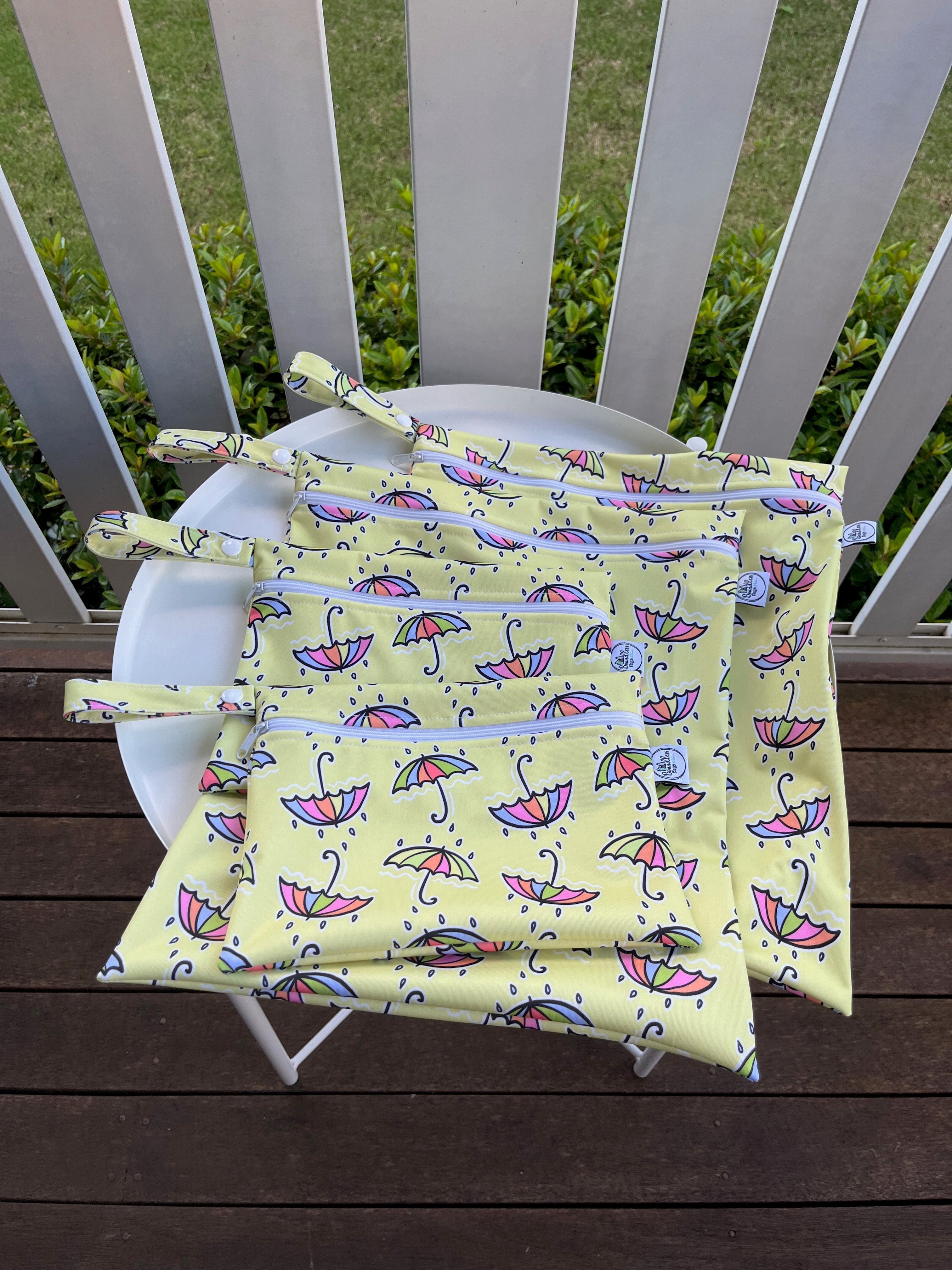 READY MADE Water-resistant wet bags - Spring - Umbrellas (Simone Pook)