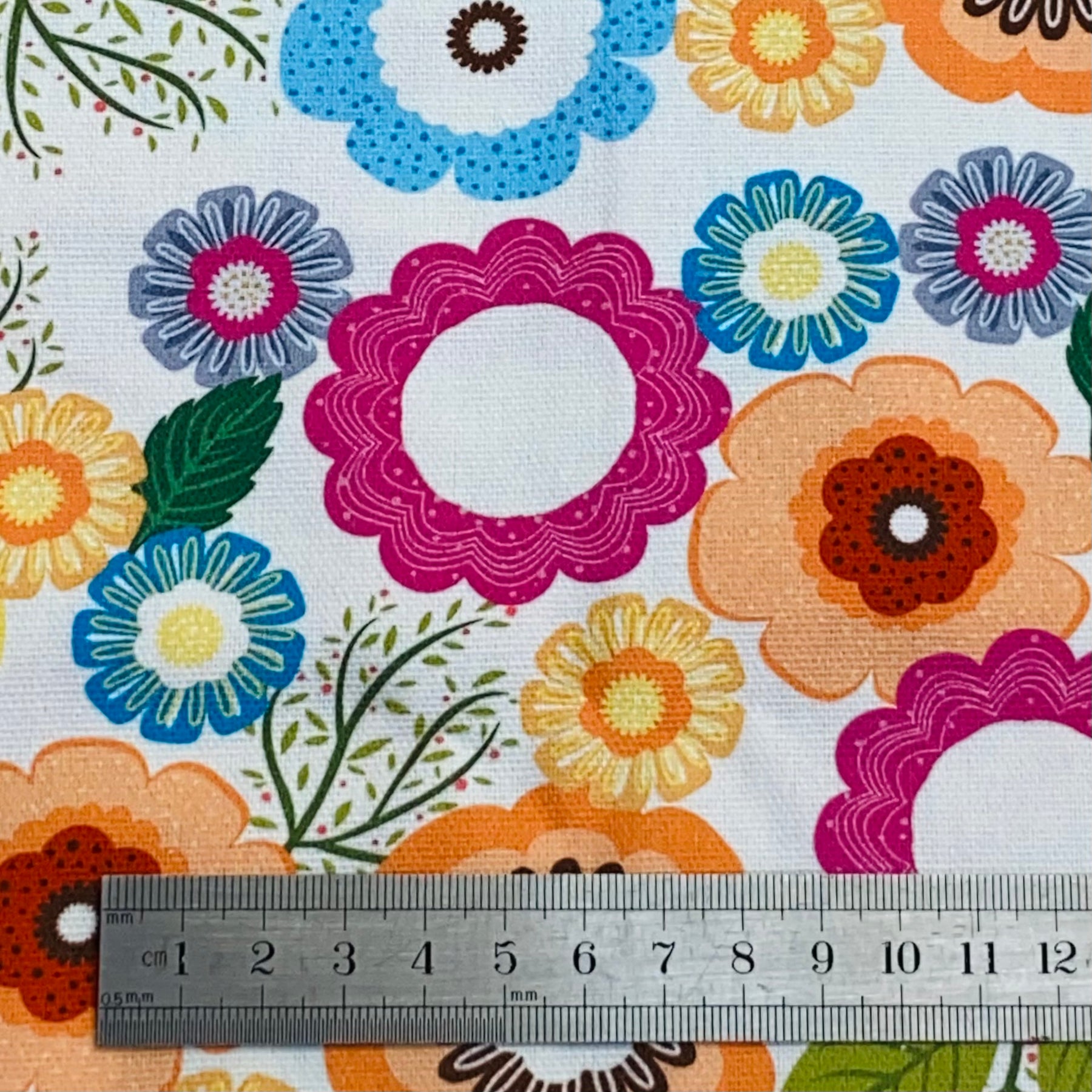 Retro Two-Tone Zipper Pouch - Bright Flowers