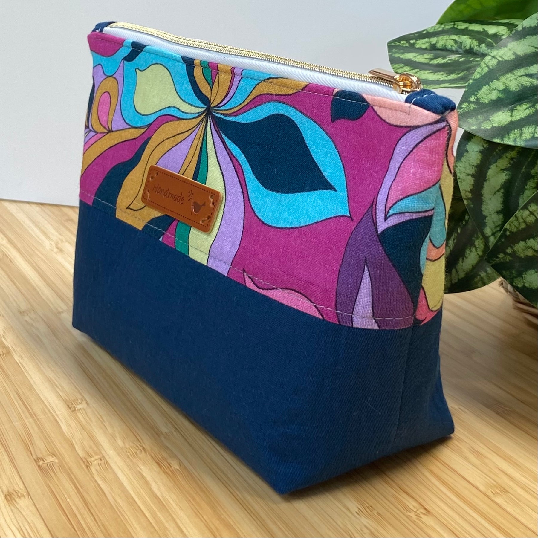 Retro Two-Tone Zipper Pouch - Groovy
