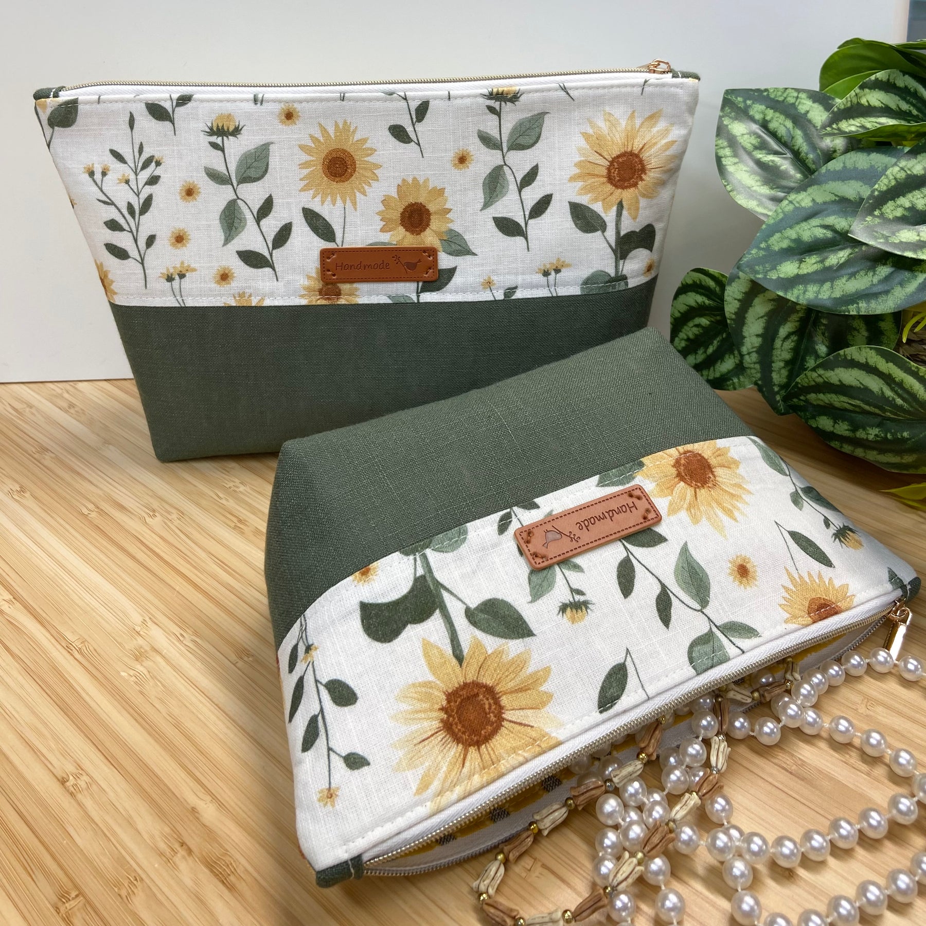 Zipper Pouch - Two-Tone - Sunflowers