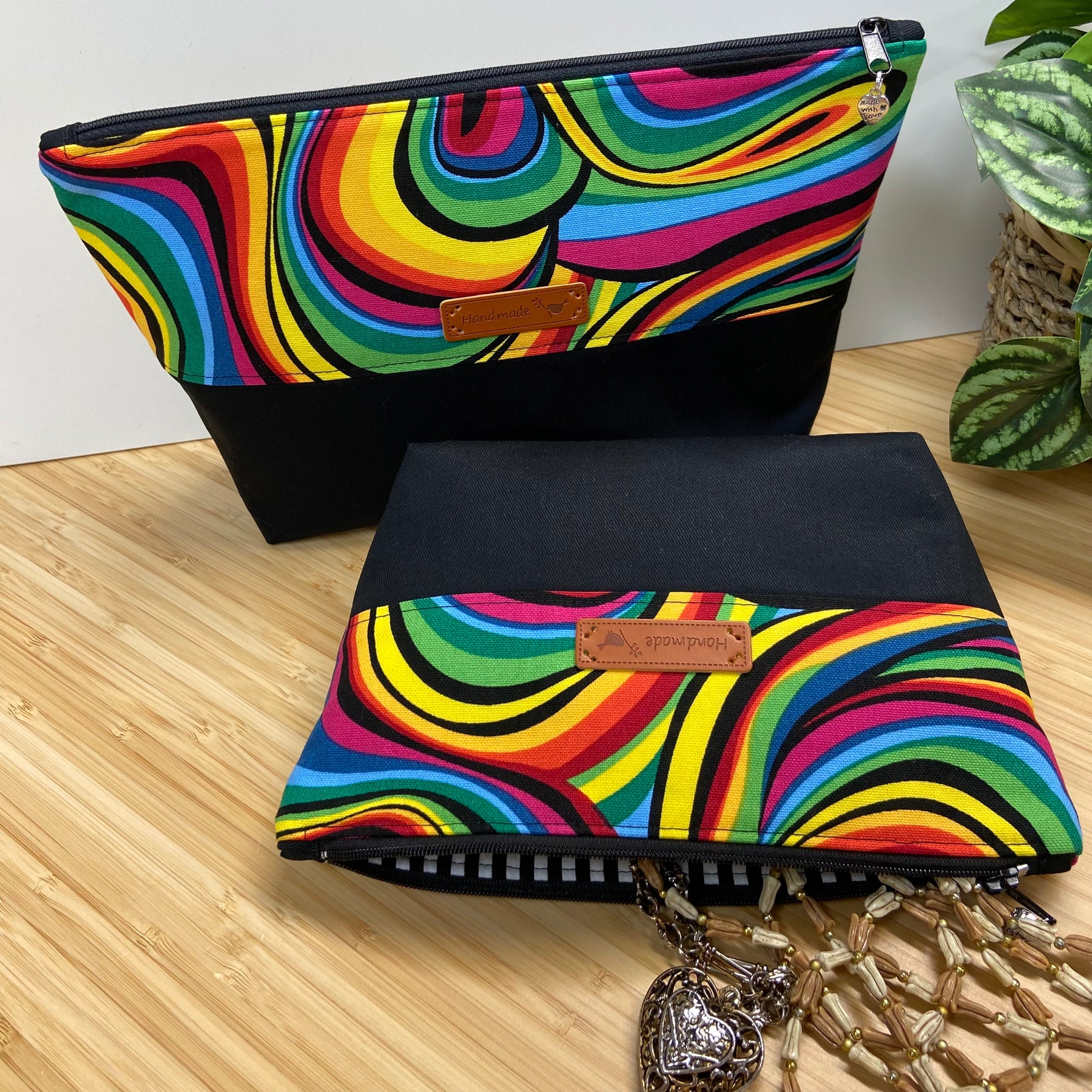 Retro Two-Tone Zipper Pouch -  Psychedelic