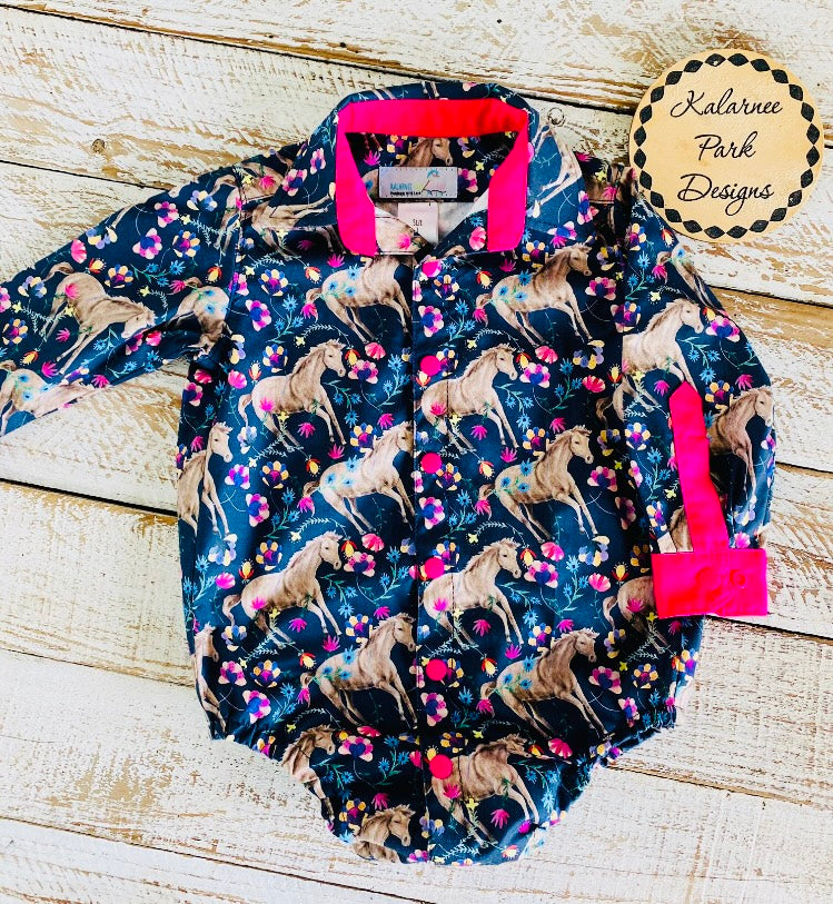 ''Floral Horses'' Girls Long Sleeve Shirt Onesie Size 1