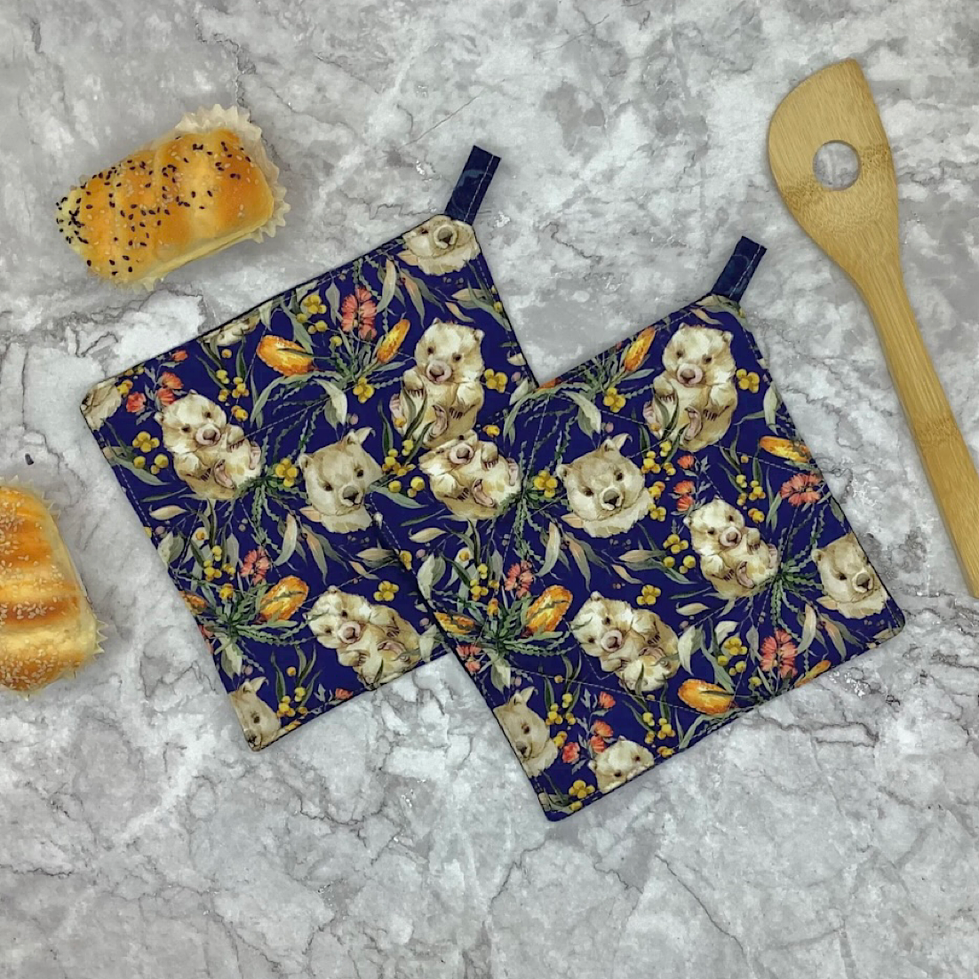 Australian Pot Holders. Fabric, padded, insulated, lightly quilted. 6 Designs