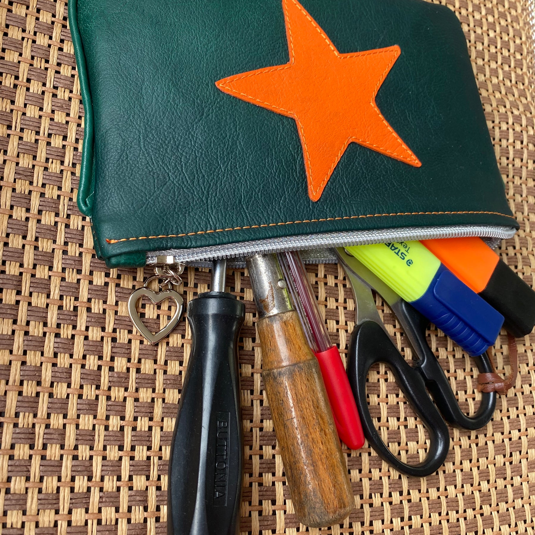 Makeup bag / pouch ‘Orange star’