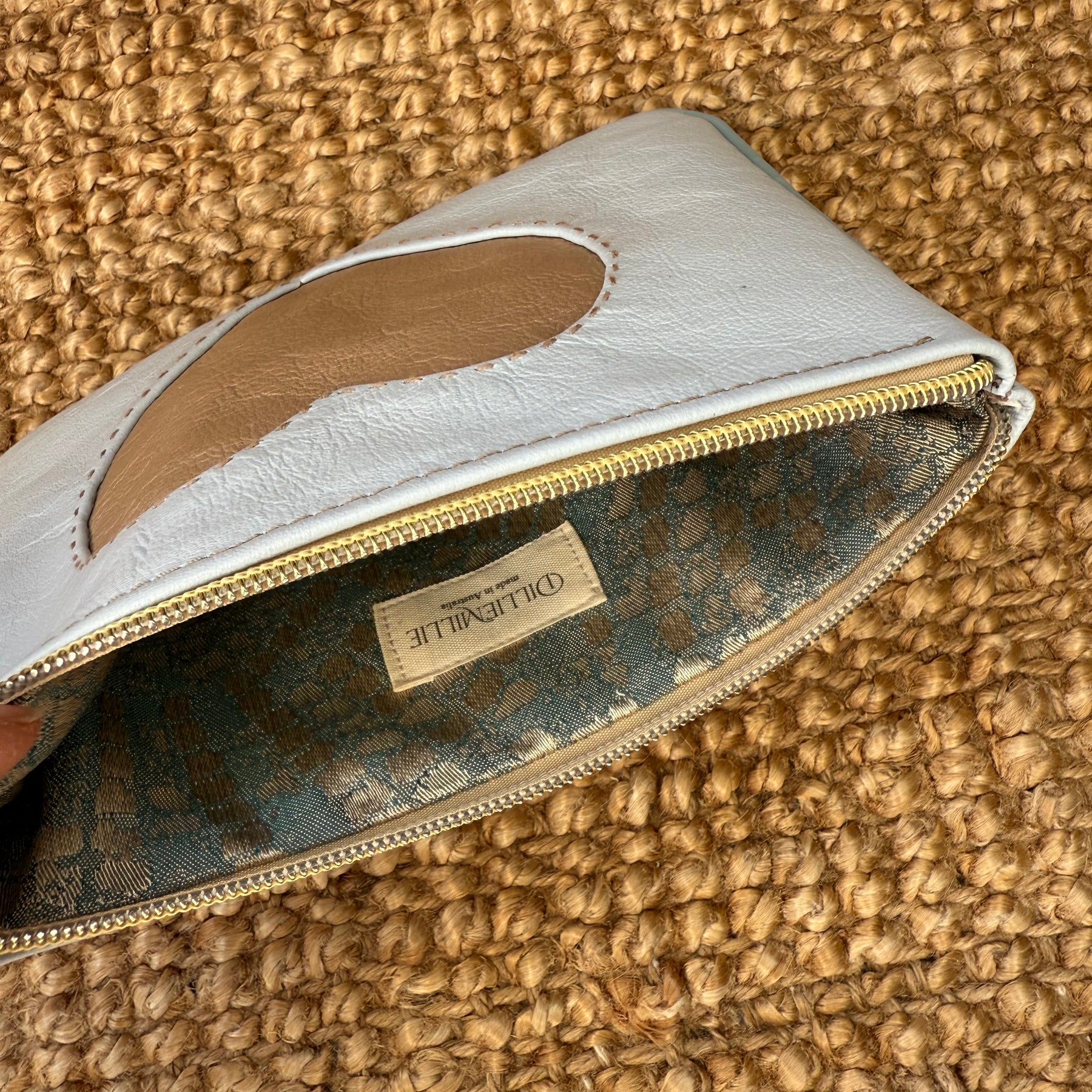 Leather pouch / makeup bag ‘Pearl heart’