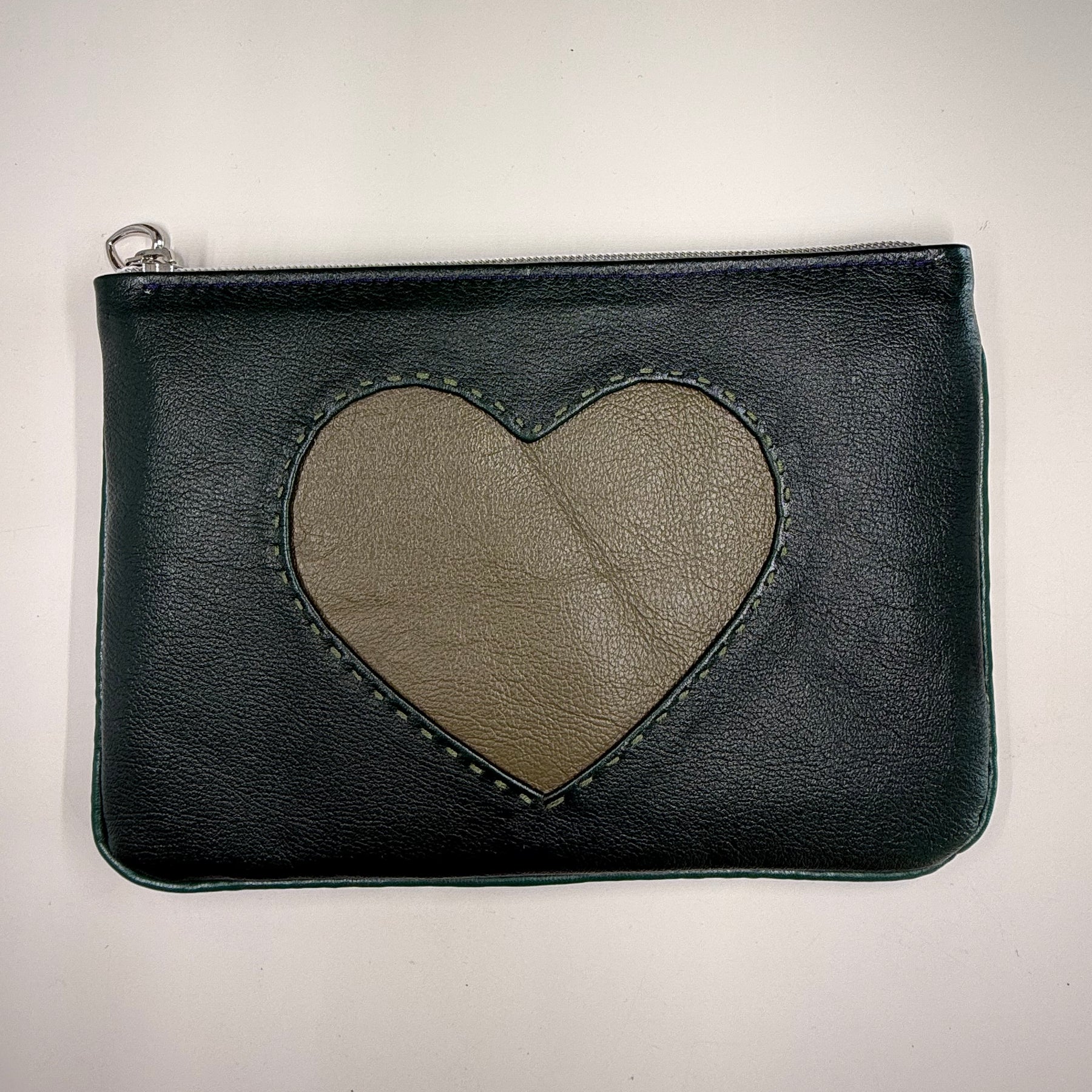 Leather makeup bag / pouch ‘Green heart’