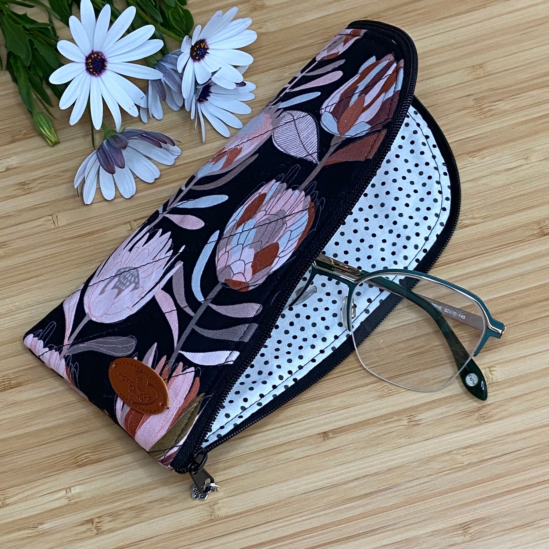 Glasses Case - Australian Themed Fabric