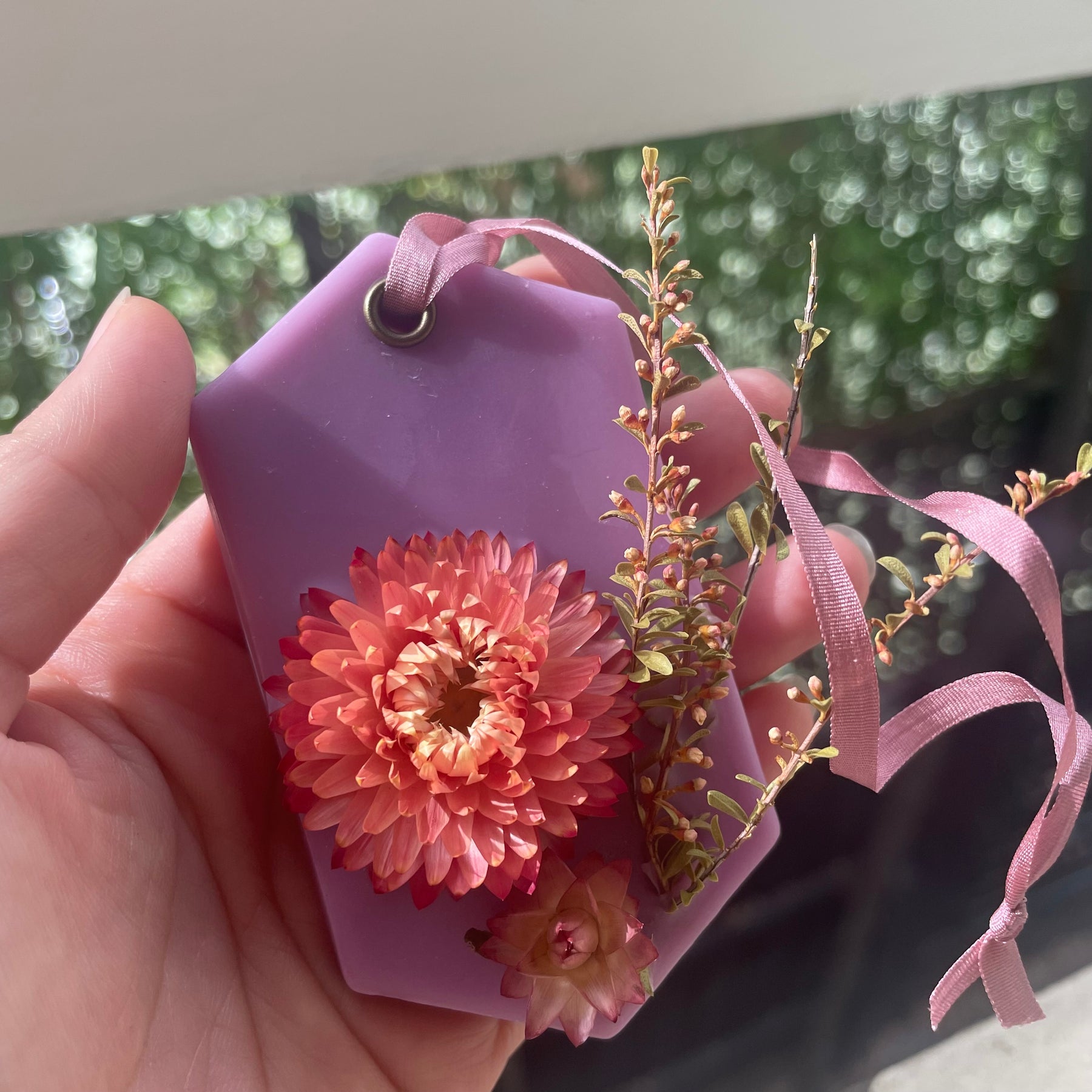 Beeswax Tablet/ Scented Sachet/ Flower BeesWax Bar/ Cabinet Freshener