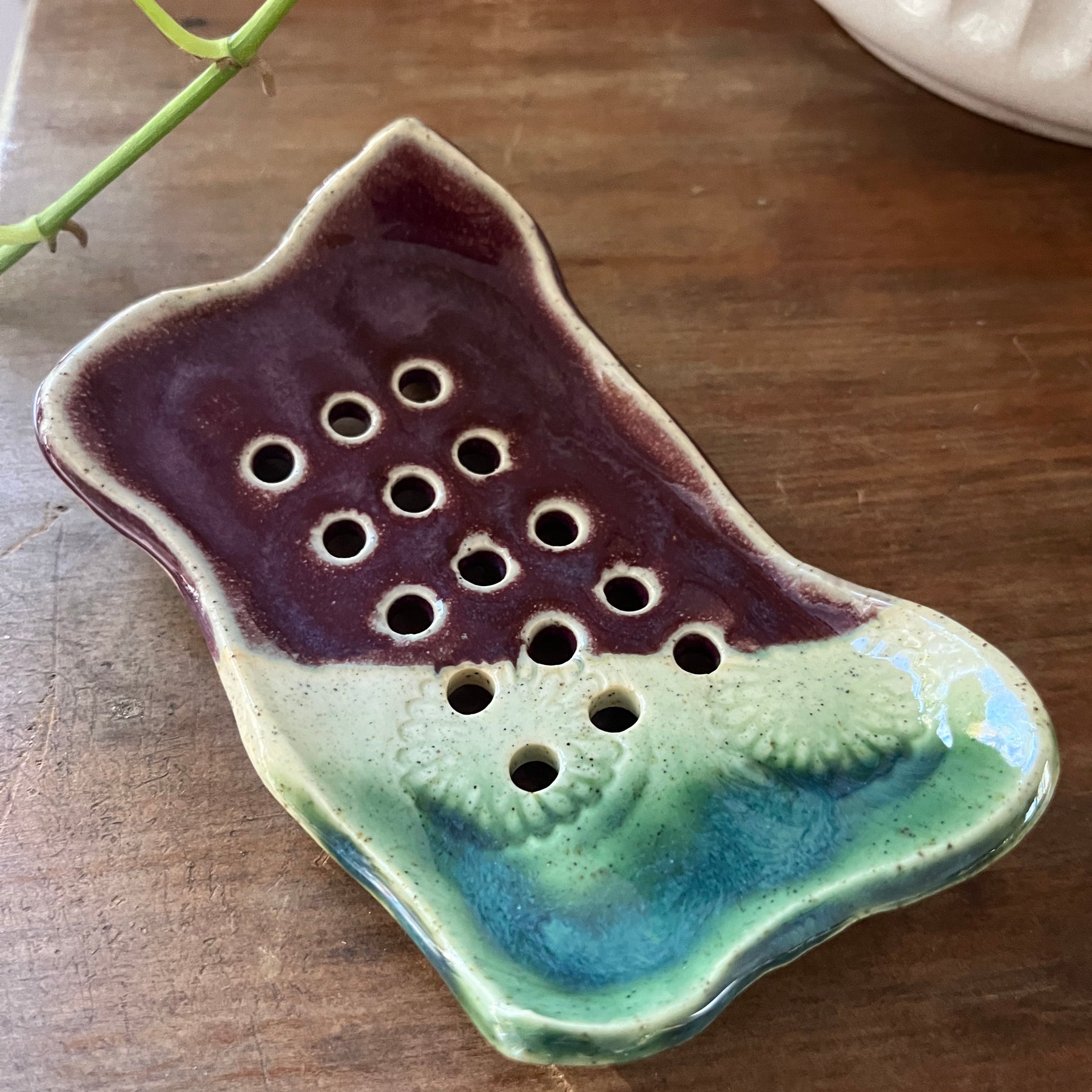 Pottery Soap Dish - Maroon & Green