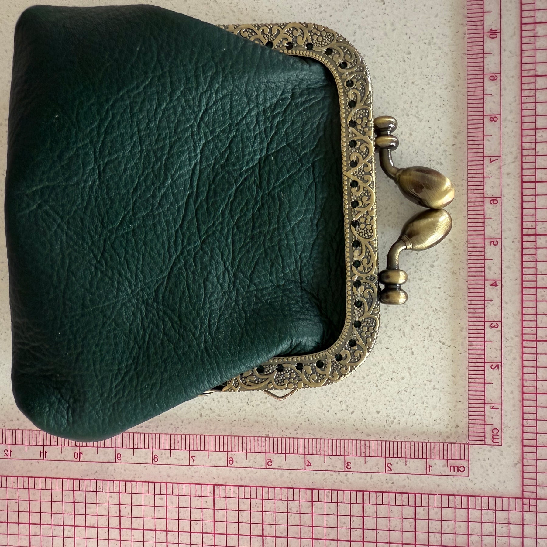 Small retro style leather coin purse