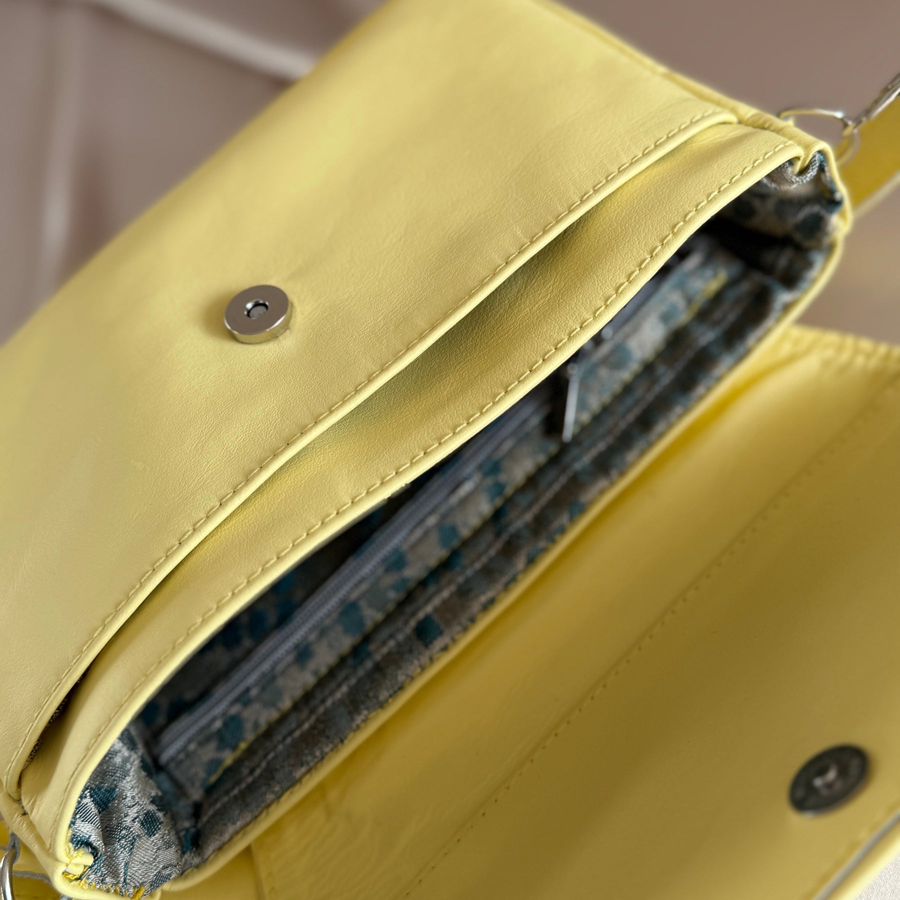 Lemon Meringue Cross Body Bag