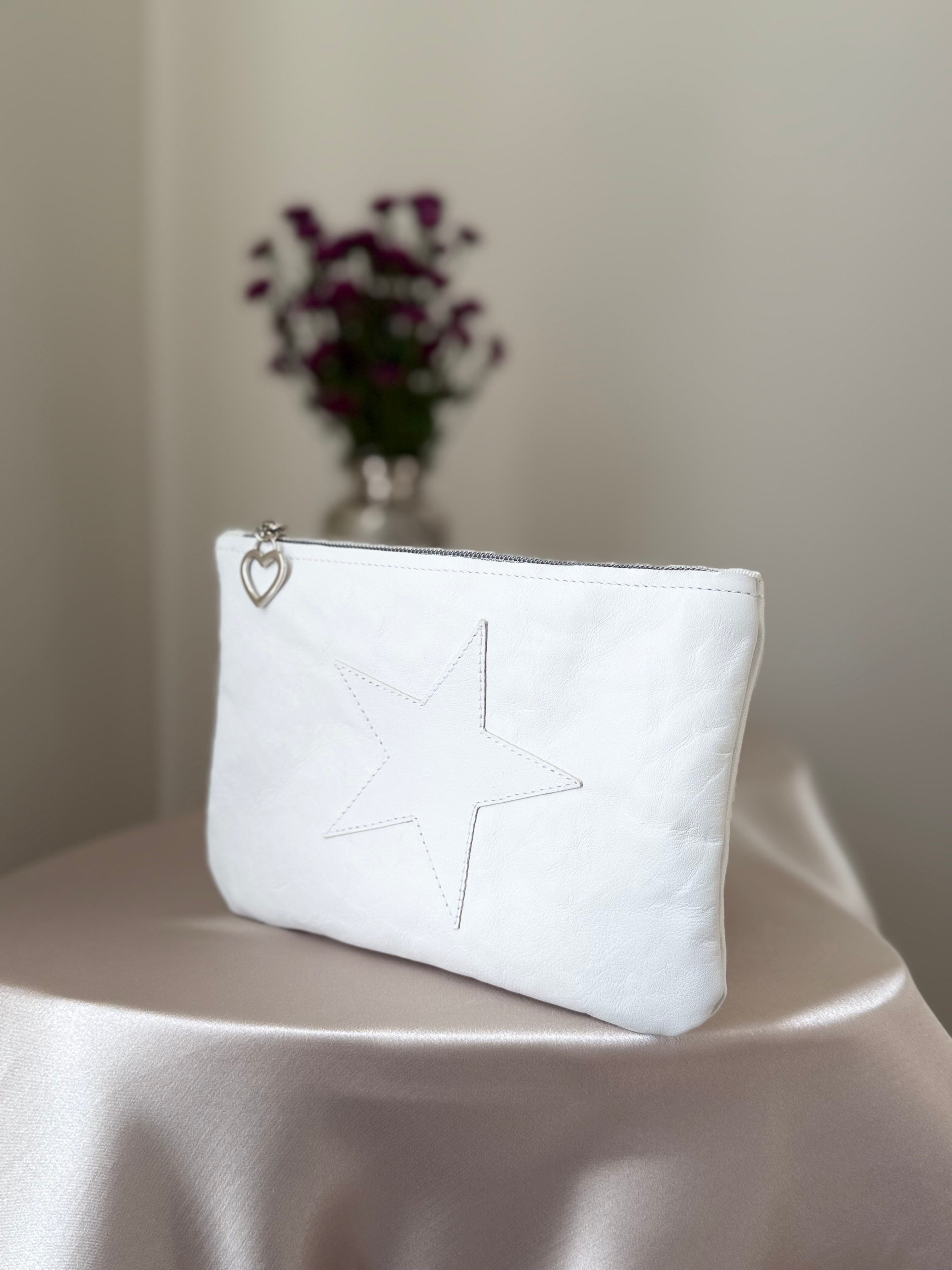 White crinkled leather pouch size L