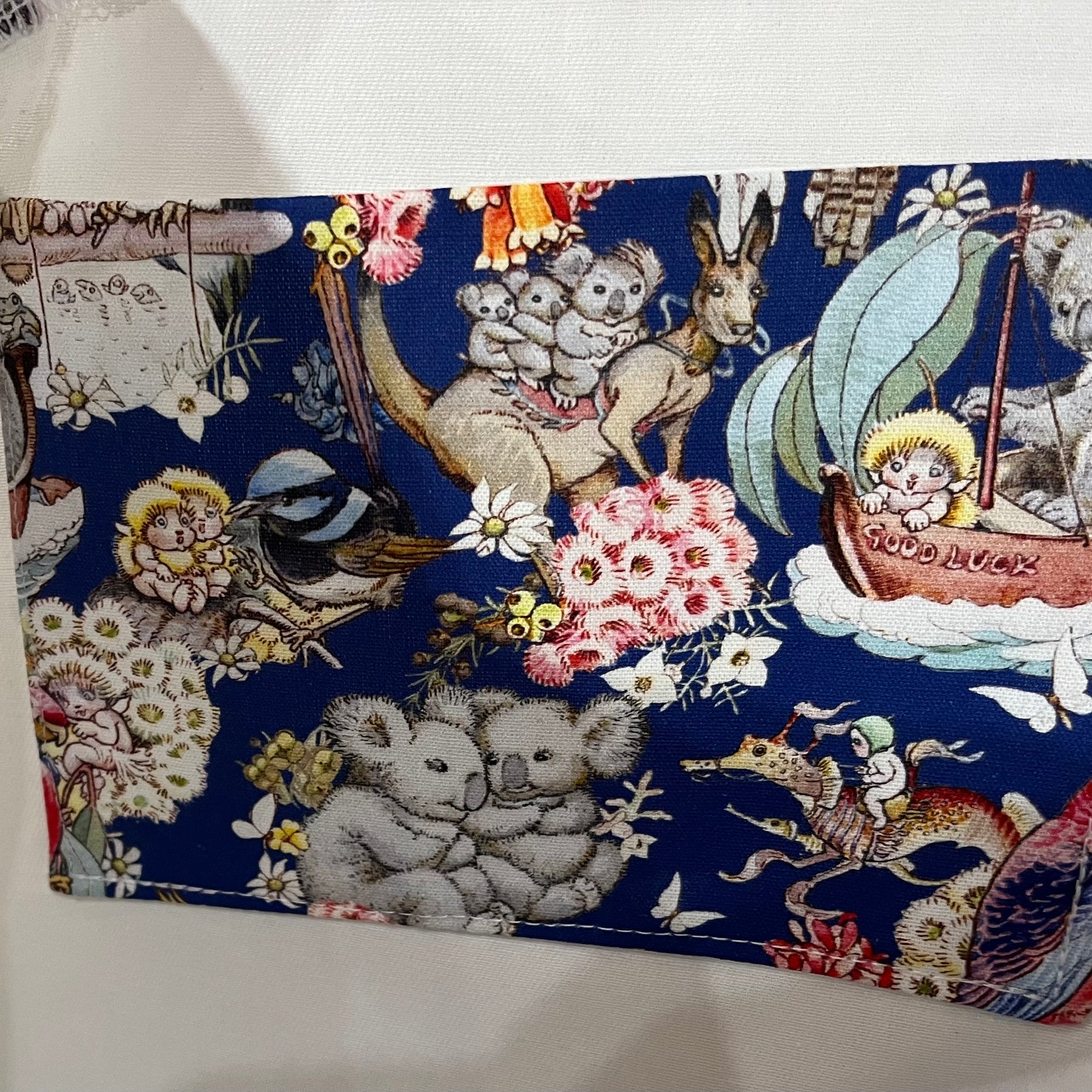 Australian animals library/shopping bag