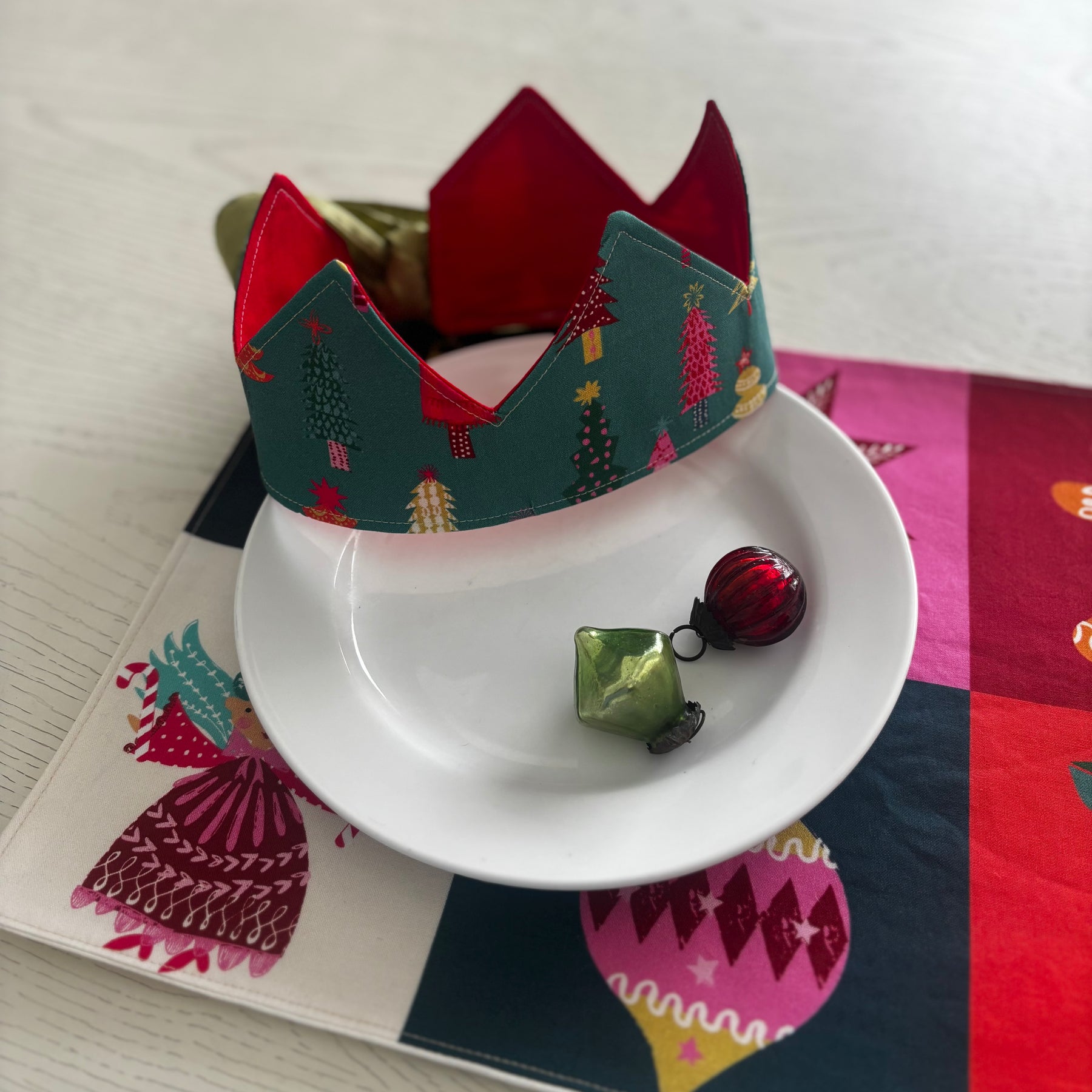 Fabric double sided Christmas Crown sustainability