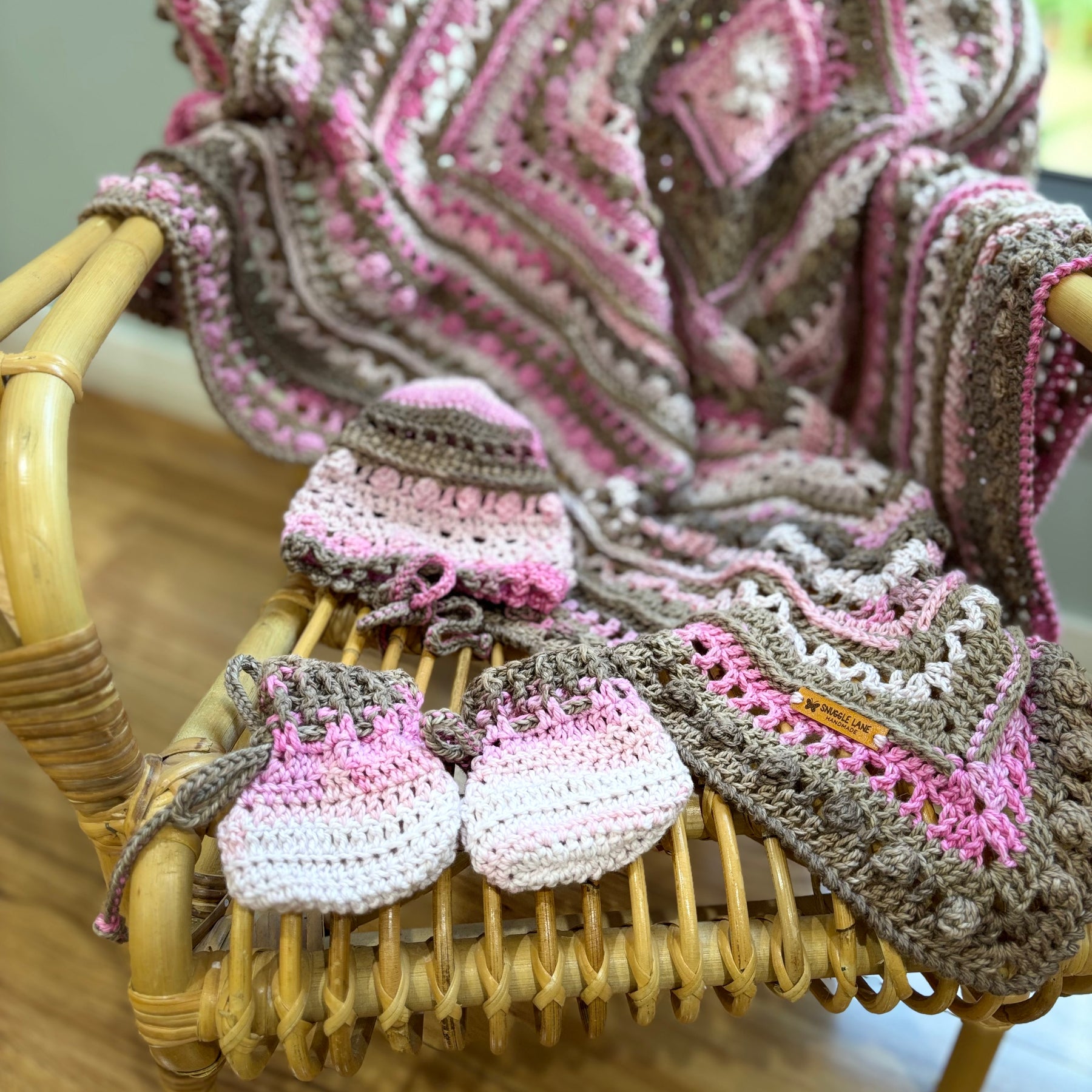 Crocheted baby Blankie, bonnet and bootie set