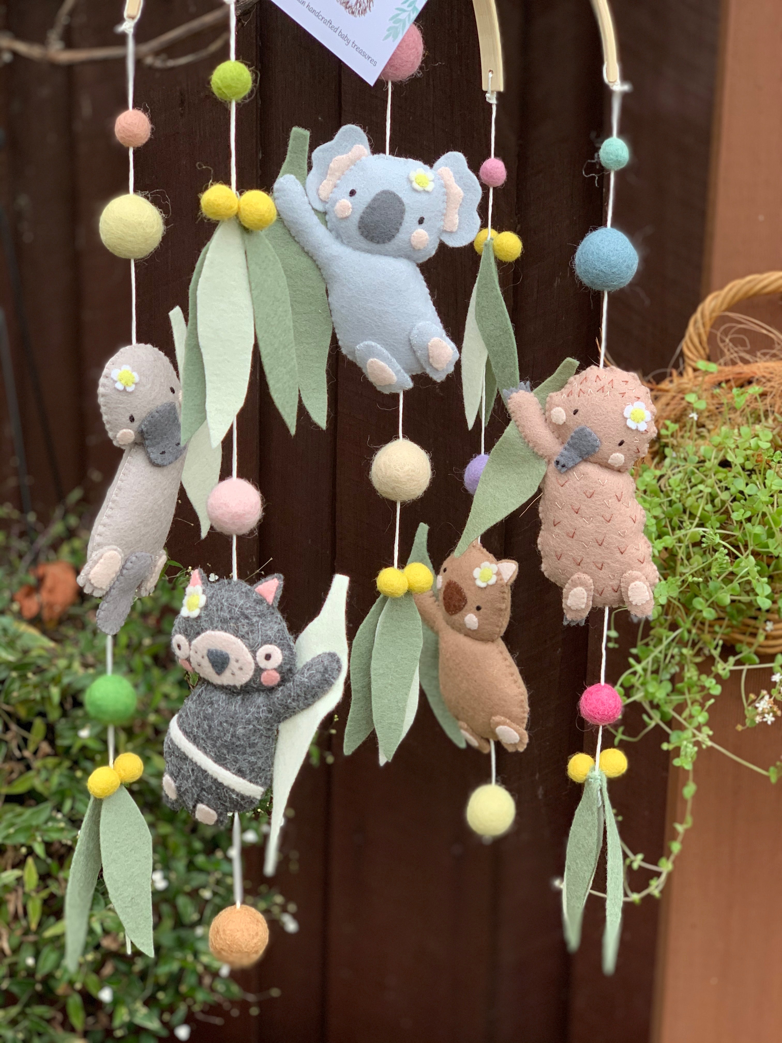 ‘Gura’ Aussie animal baby mobile