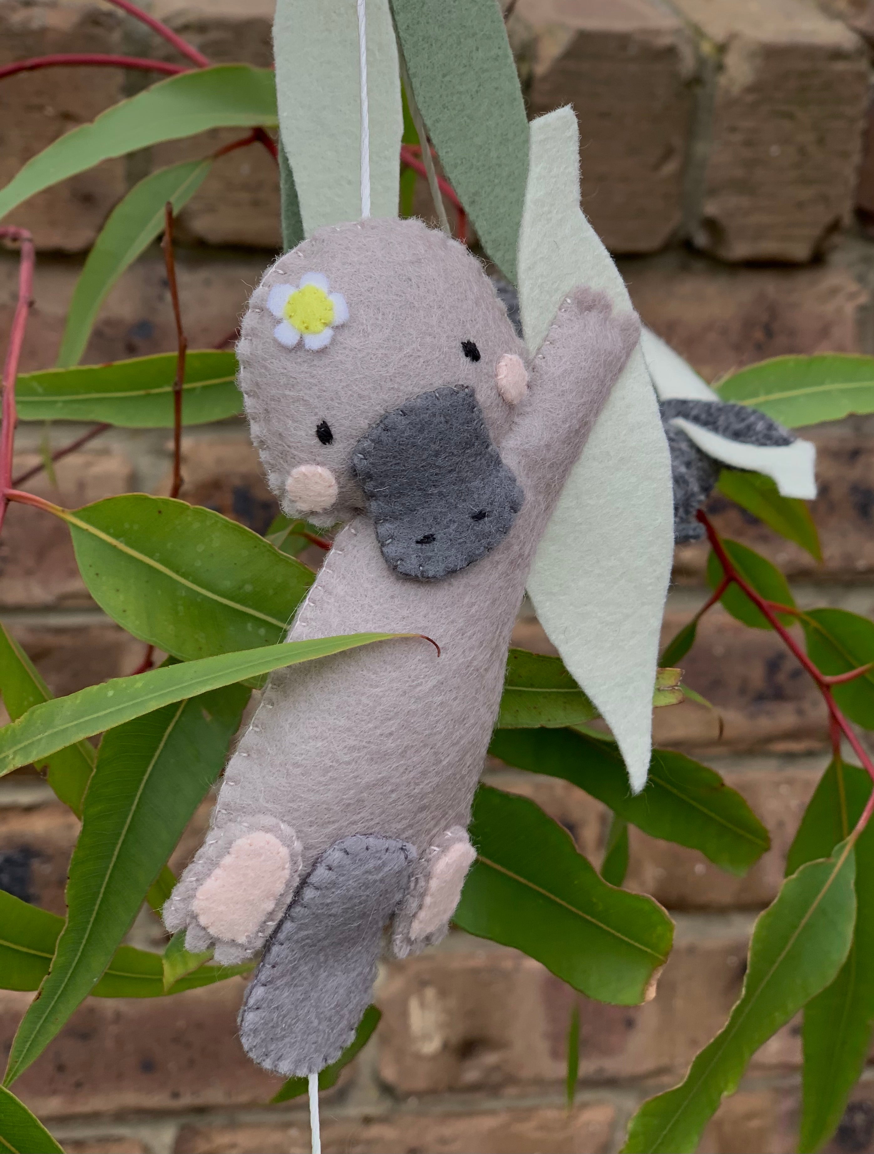 ‘Gura’ Aussie animal baby mobile