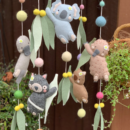 ‘Gura’ Aussie animal baby mobile