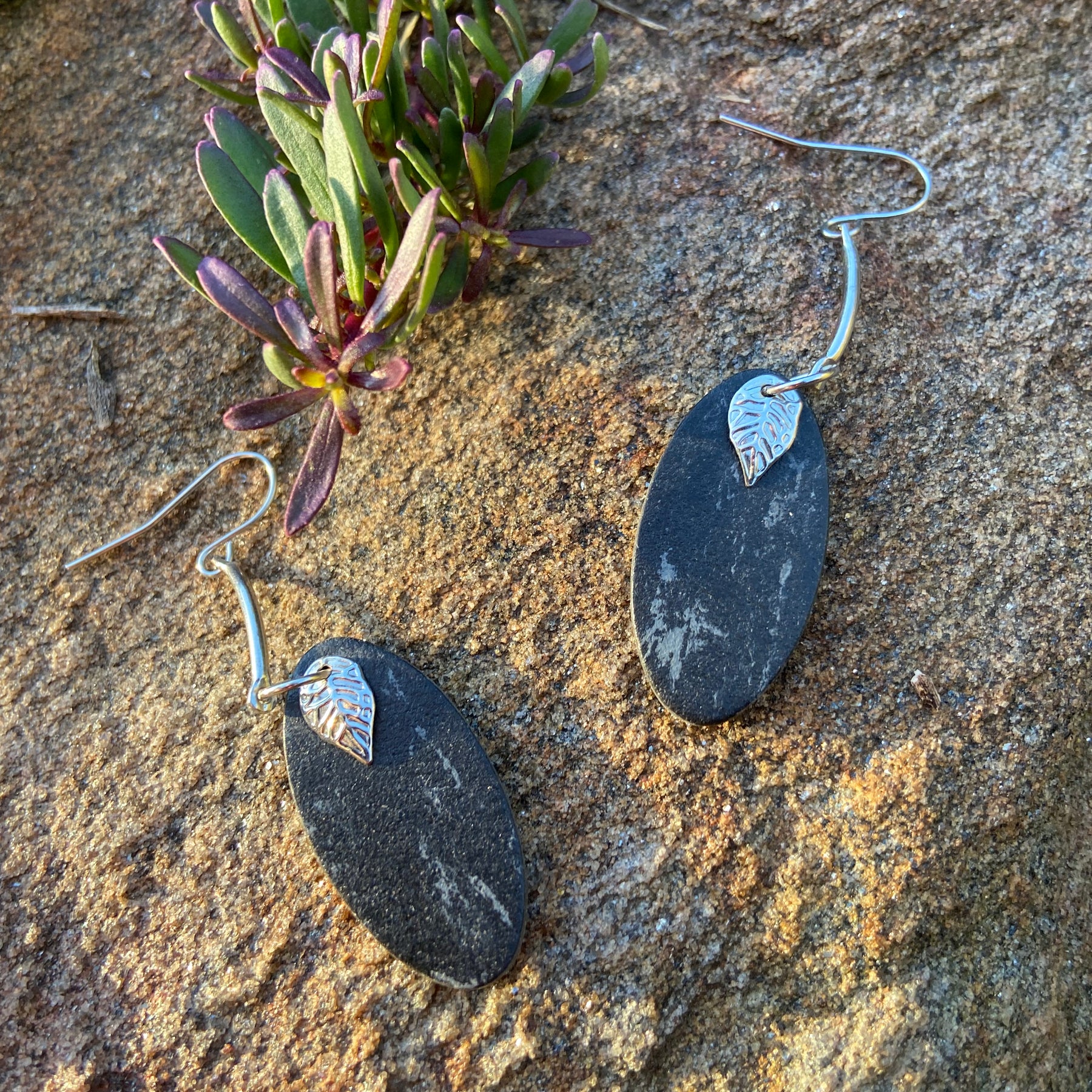 FLOORING EARRINGS