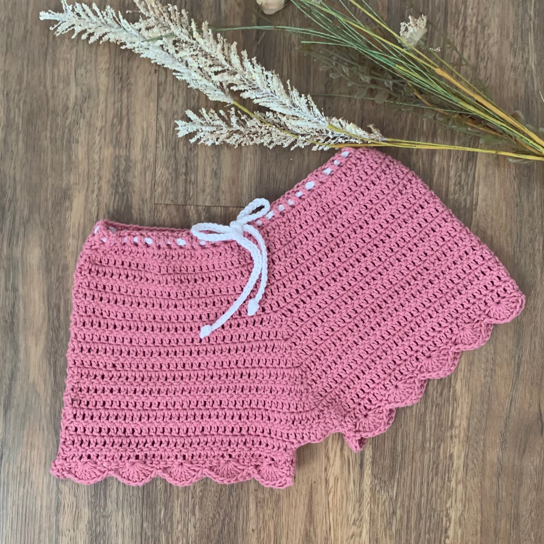 Girls crocheted cotton shorts