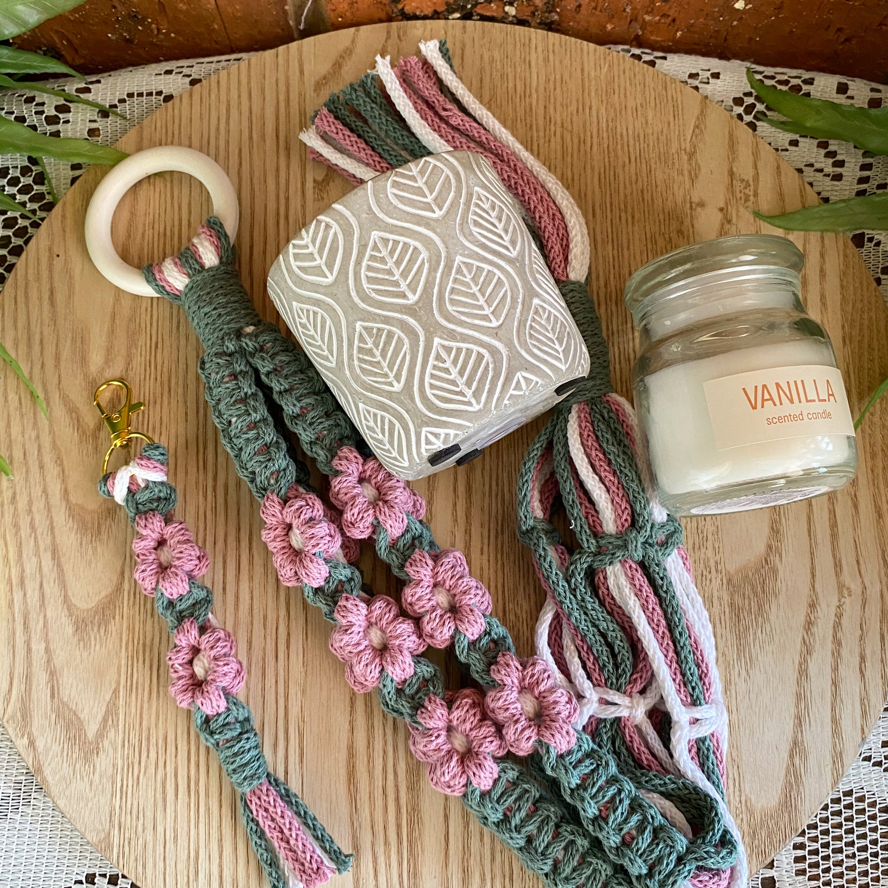 Macrame Gift Box - Pink