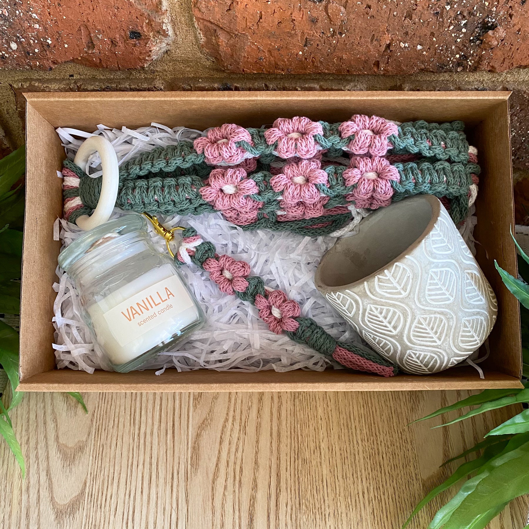 Macrame Gift Box - Pink