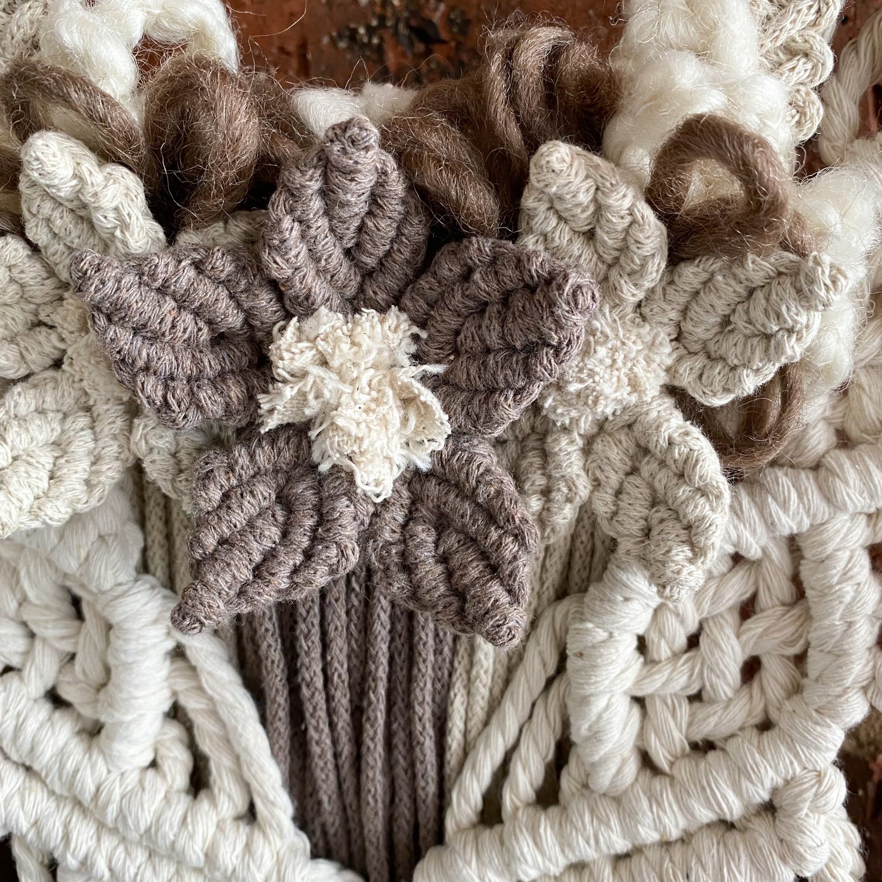 Macrame Floral Wreath Hanging Shelf - Small Size
