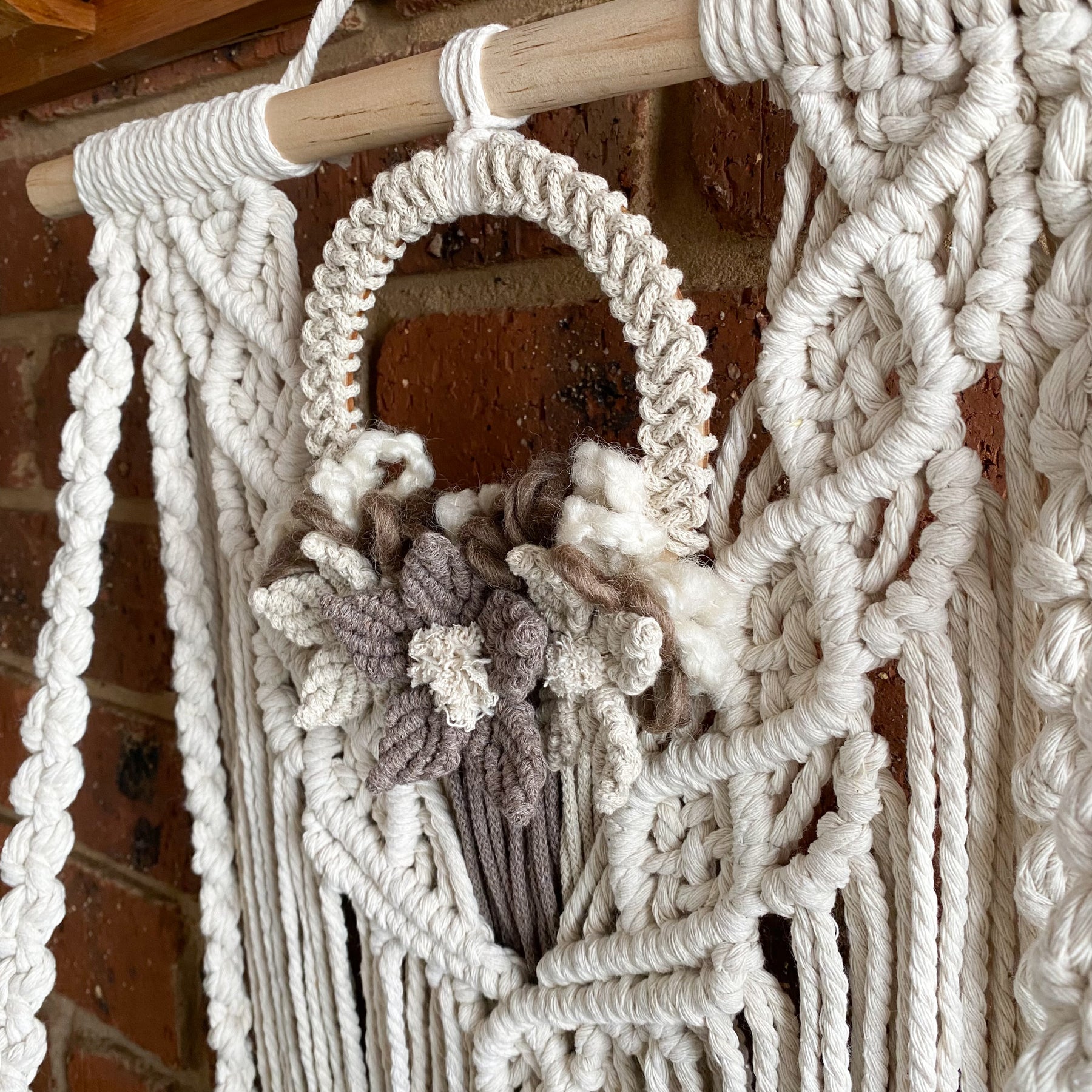 Macrame Floral Wreath Hanging Shelf - Small Size
