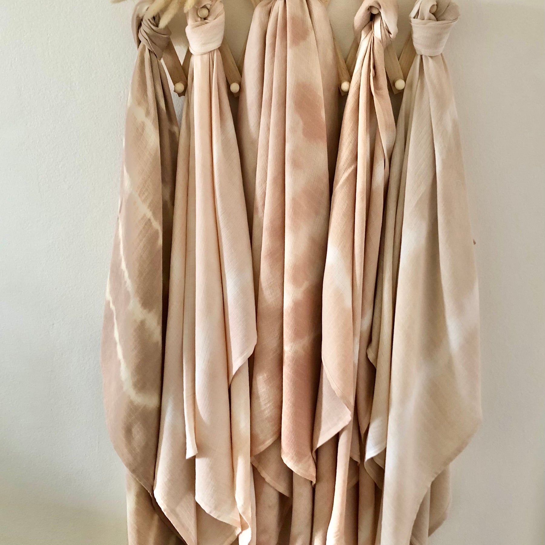 'BABY SWADDLES - HEMP & HAND DYED'