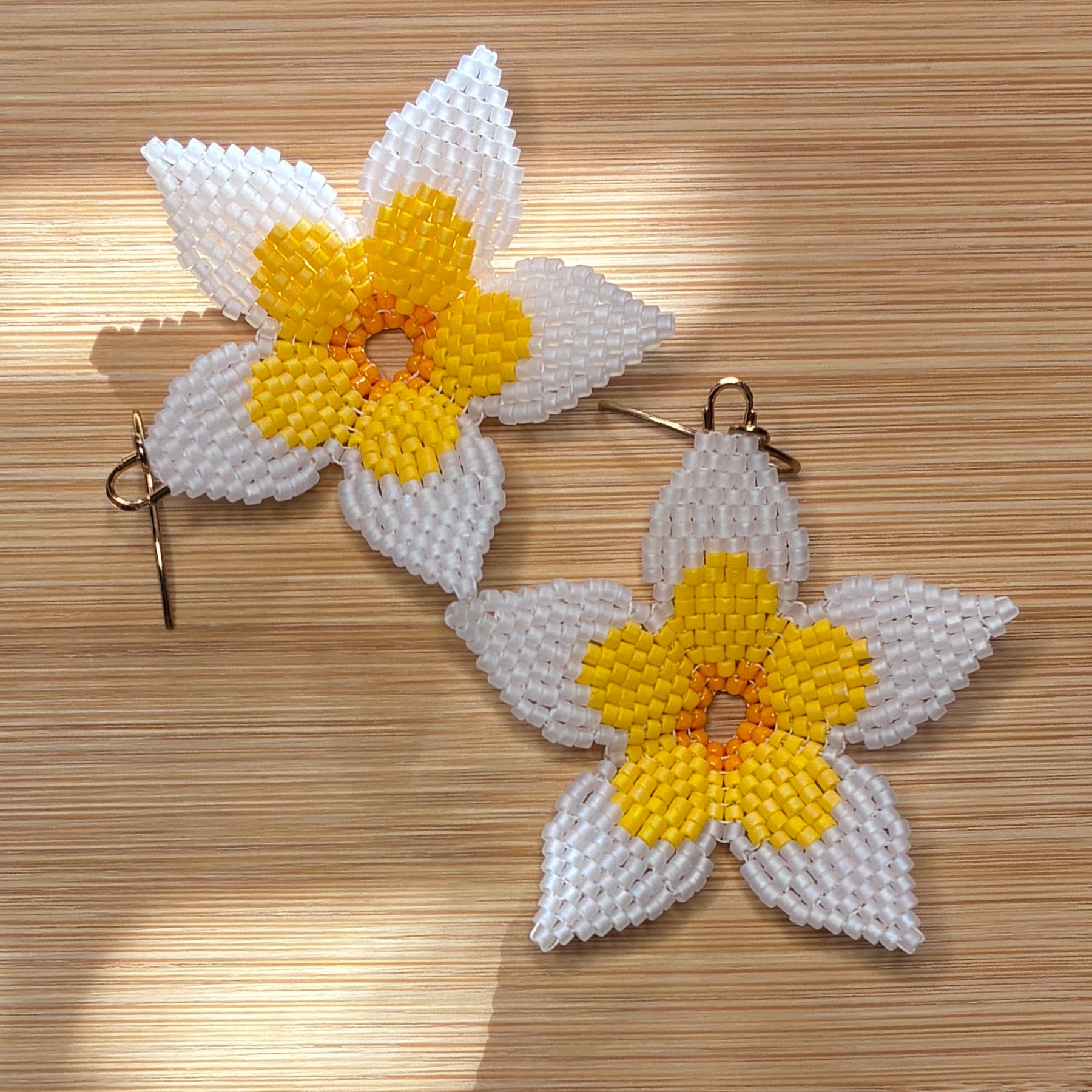 Seed Bead earrings - Frangipani