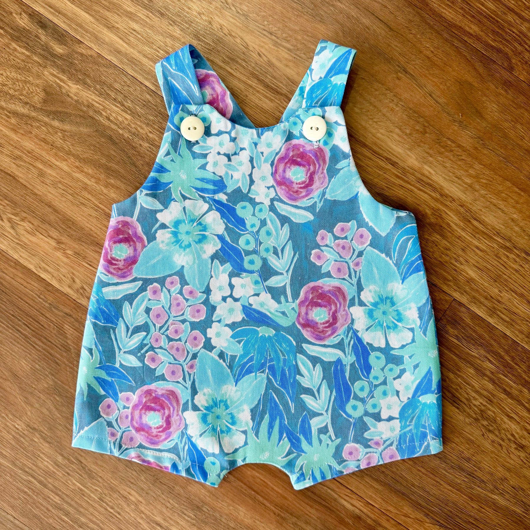 Pretty baby girls overalls ,size 000