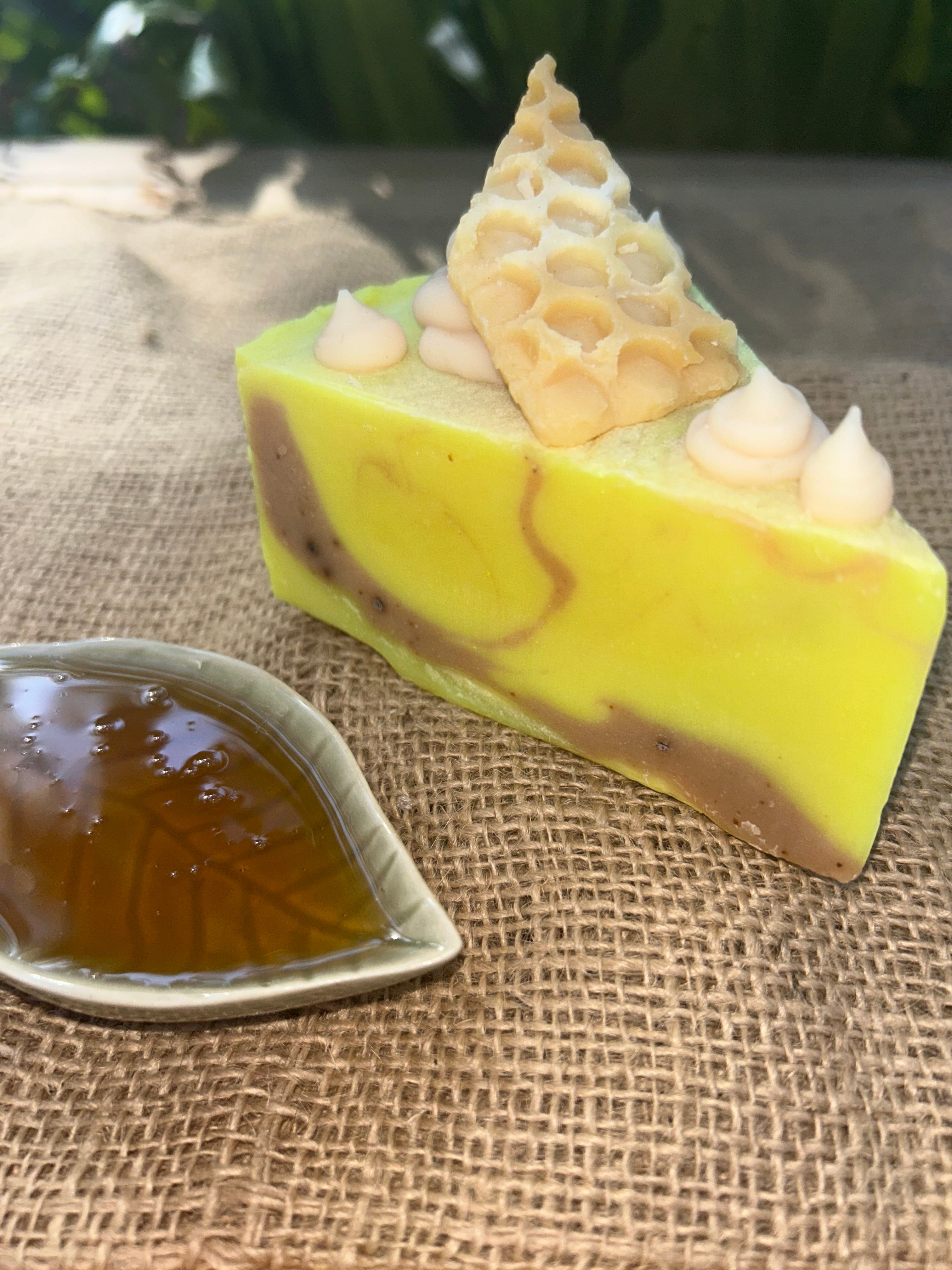 Manuka Honey & Bee Pollen Cake Soap Slice | Natural Handmade Soap