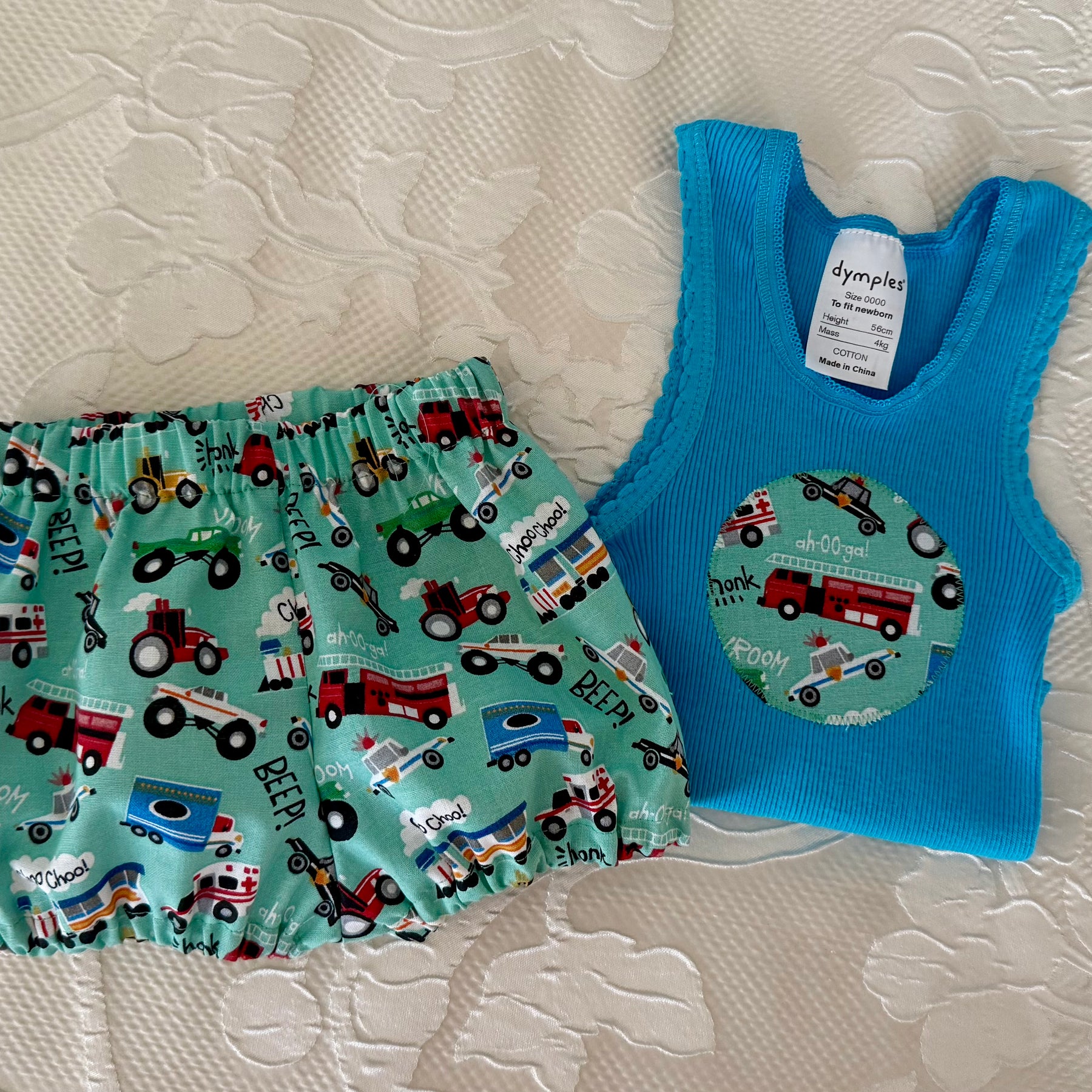Baby boys bloomers and tank set size 0000
