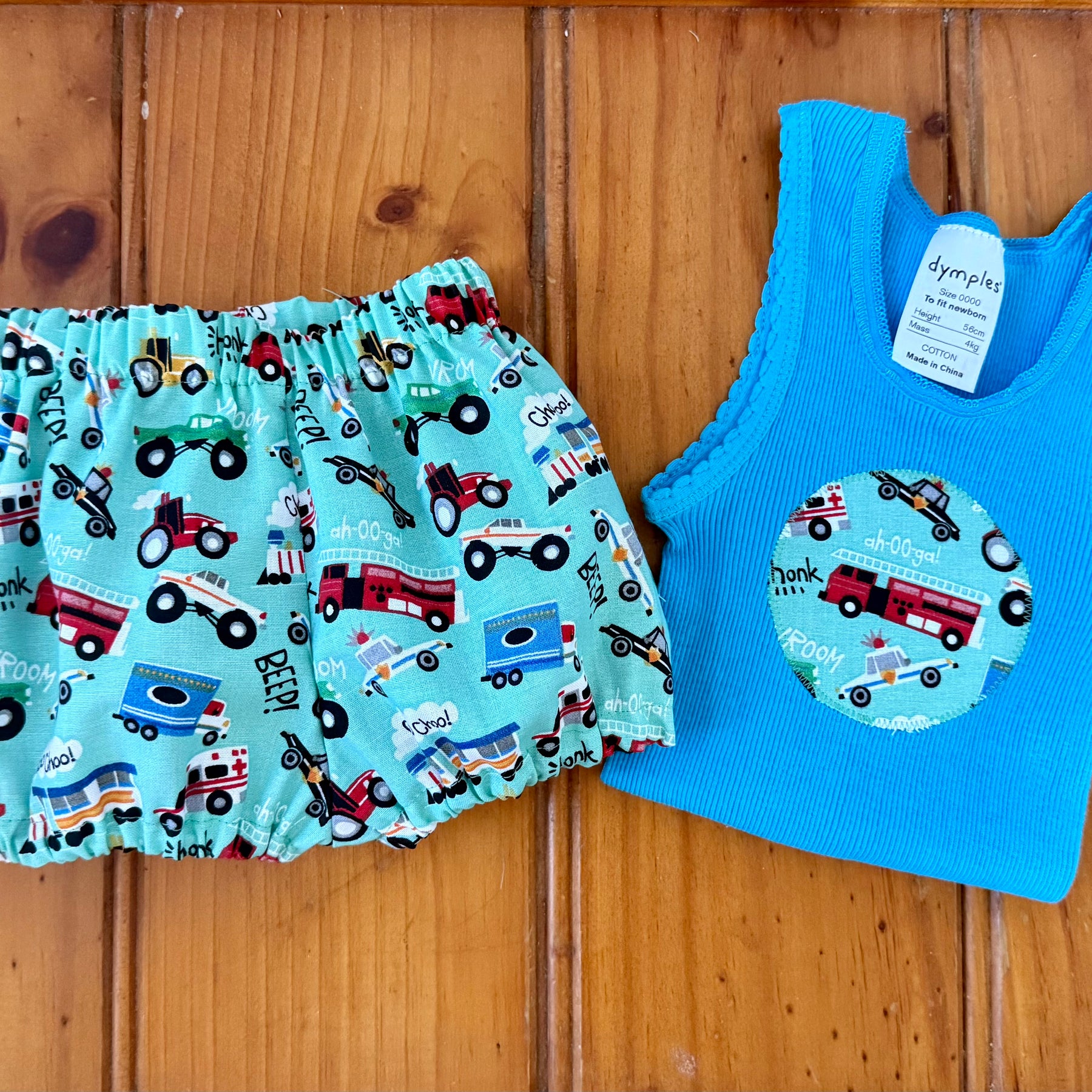 Baby boys bloomers and tank set size 0000