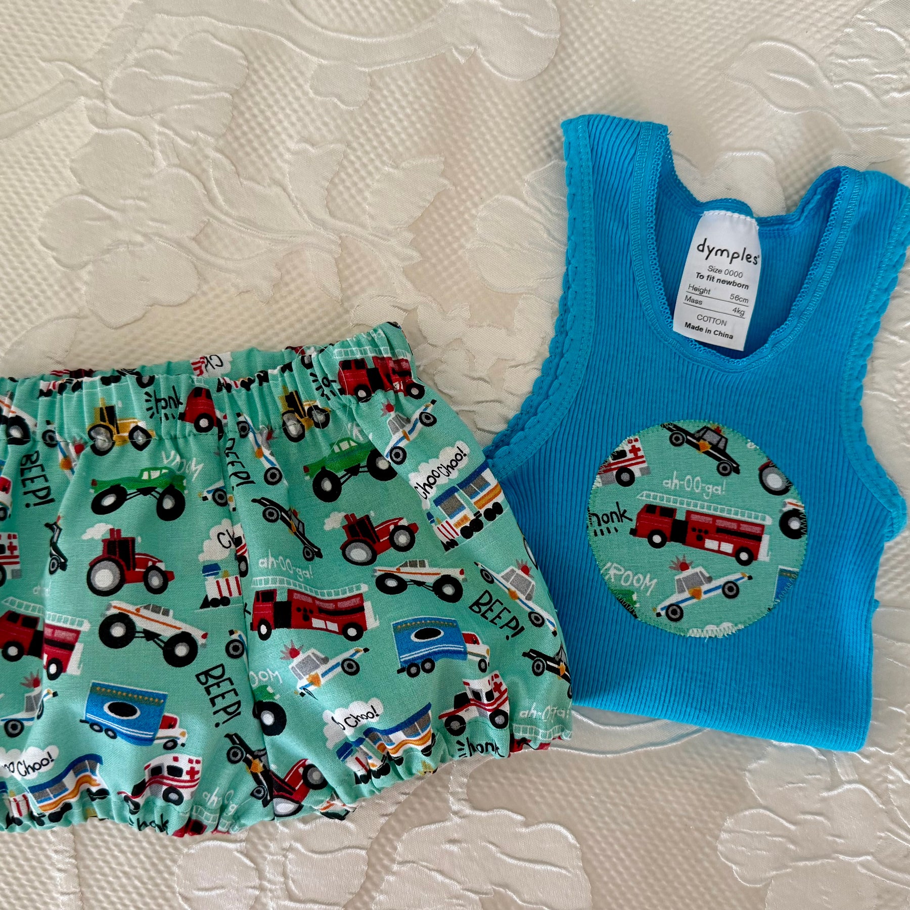 Baby boys bloomers and tank set size 0000