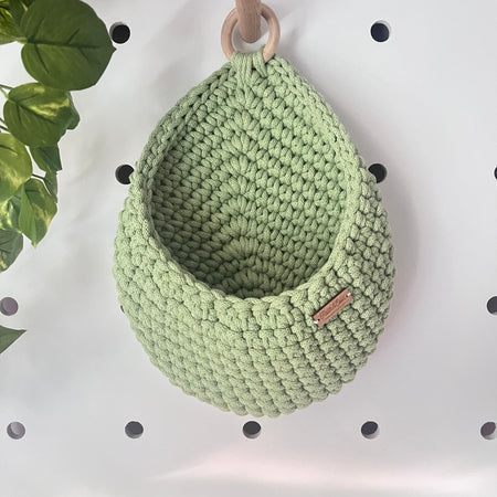 Handmade hanging basket - colour Matcha