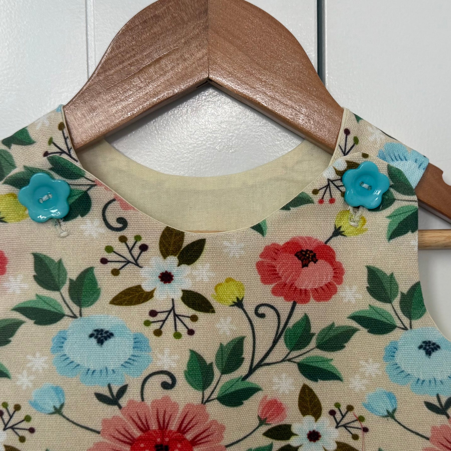 Girls Lotus flower pinafore ,size 2