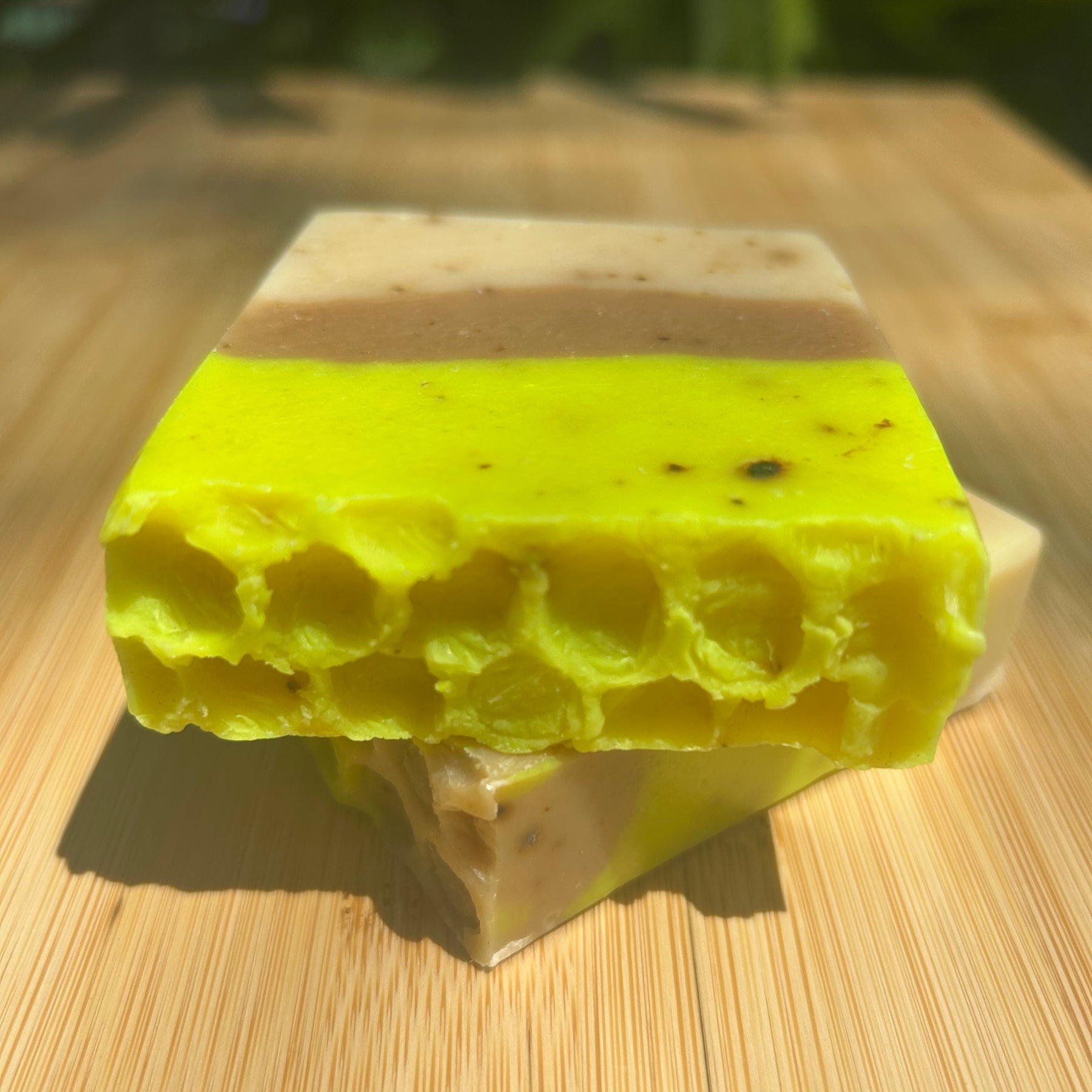 Manuka Honey & Bee Pollen Soap |  Exfoliating | Natural Ingredients | Shea Butter