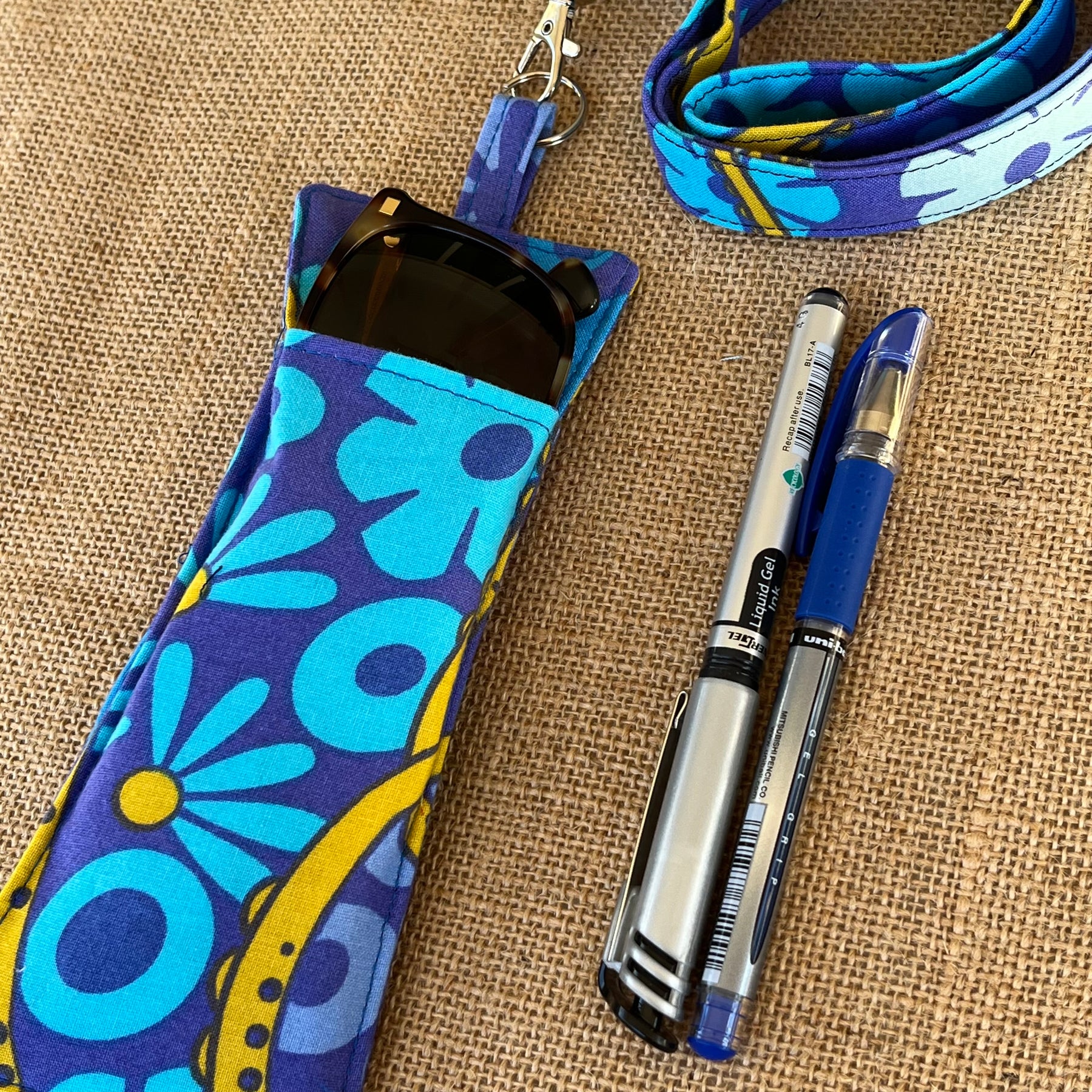 Lanyard and Clip-On Glass & Pen Holder | Hands-Free Convenience