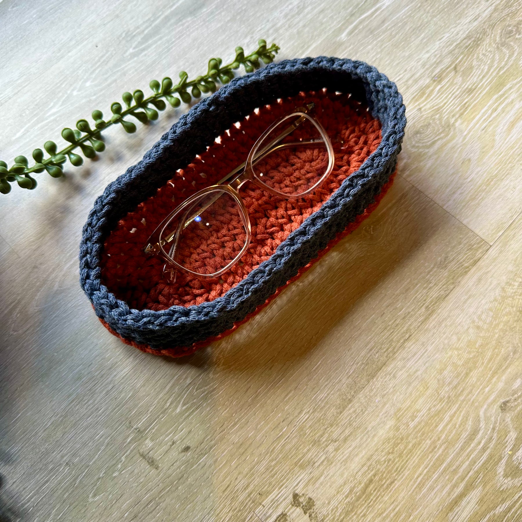 Oval Crochet Basket – Handmade Organiser for Glasses, Keys & Jewellery