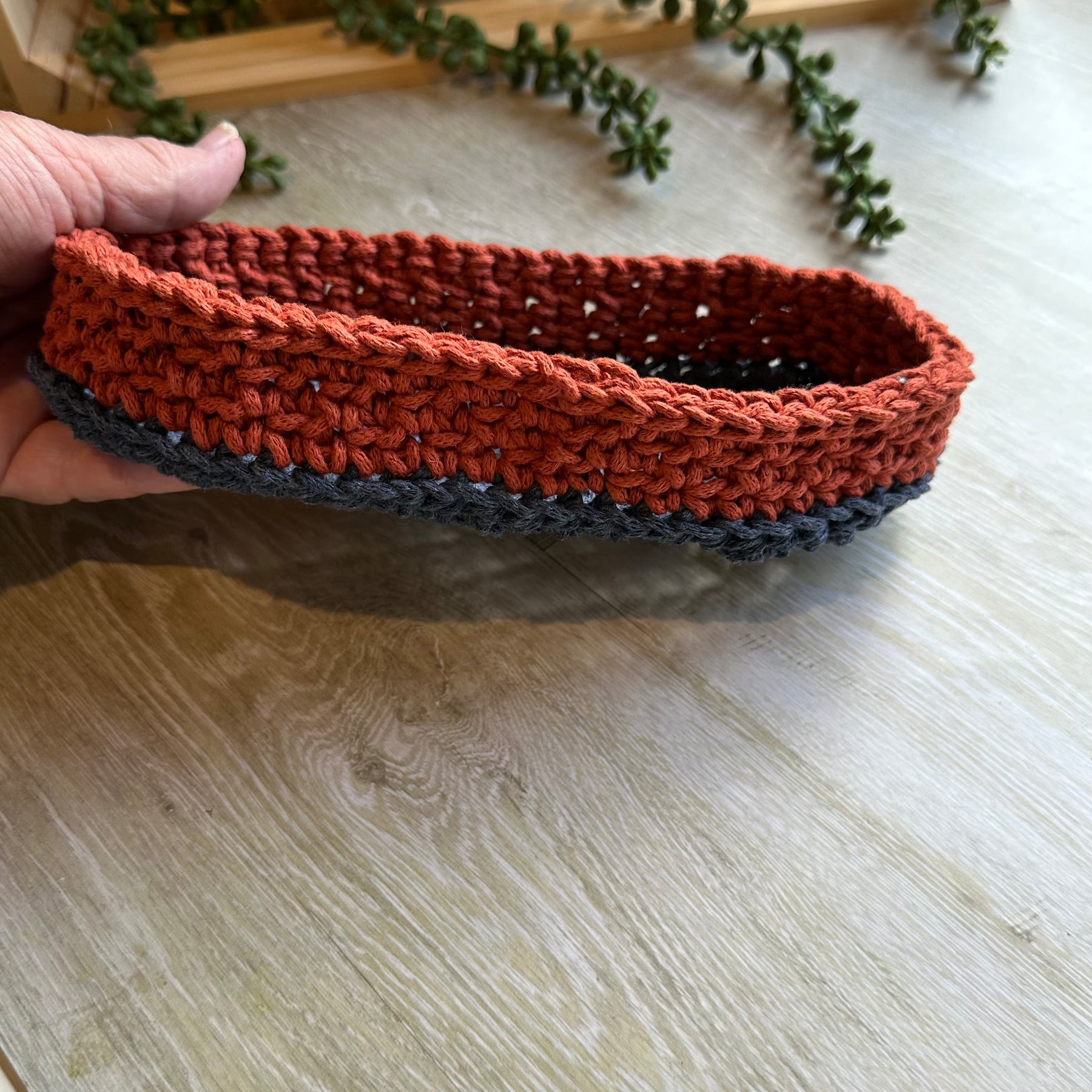 Oval Crochet Basket – Handmade Organiser for Glasses, Keys & Jewellery