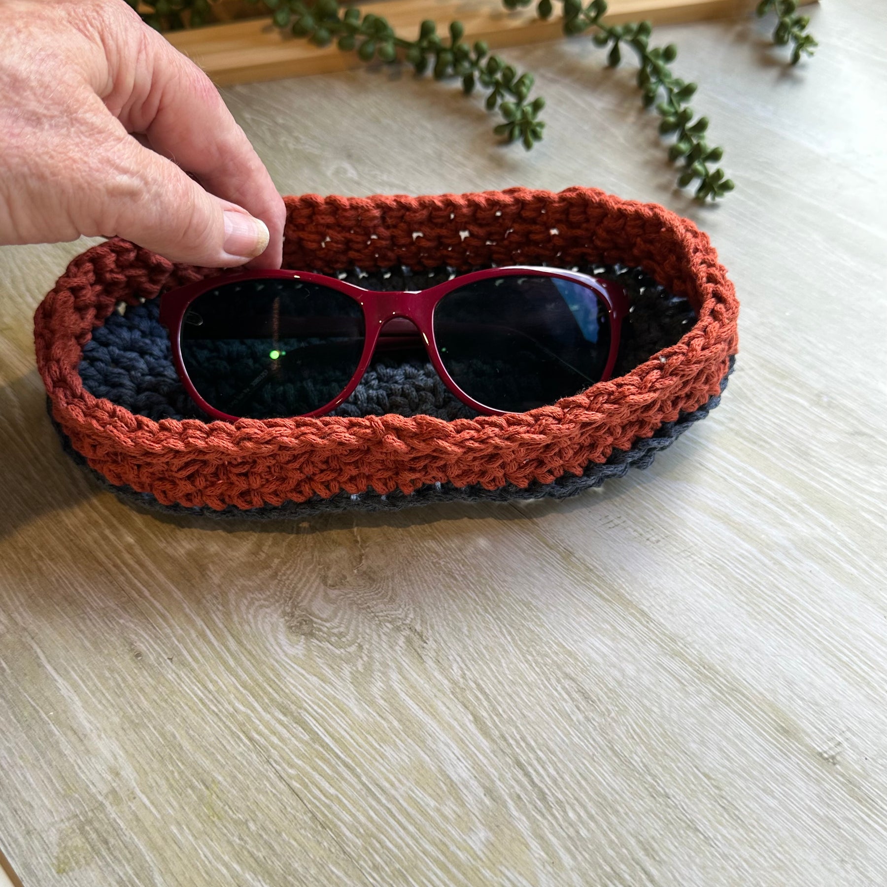 Oval Crochet Basket – Handmade Organiser for Glasses, Keys & Jewellery