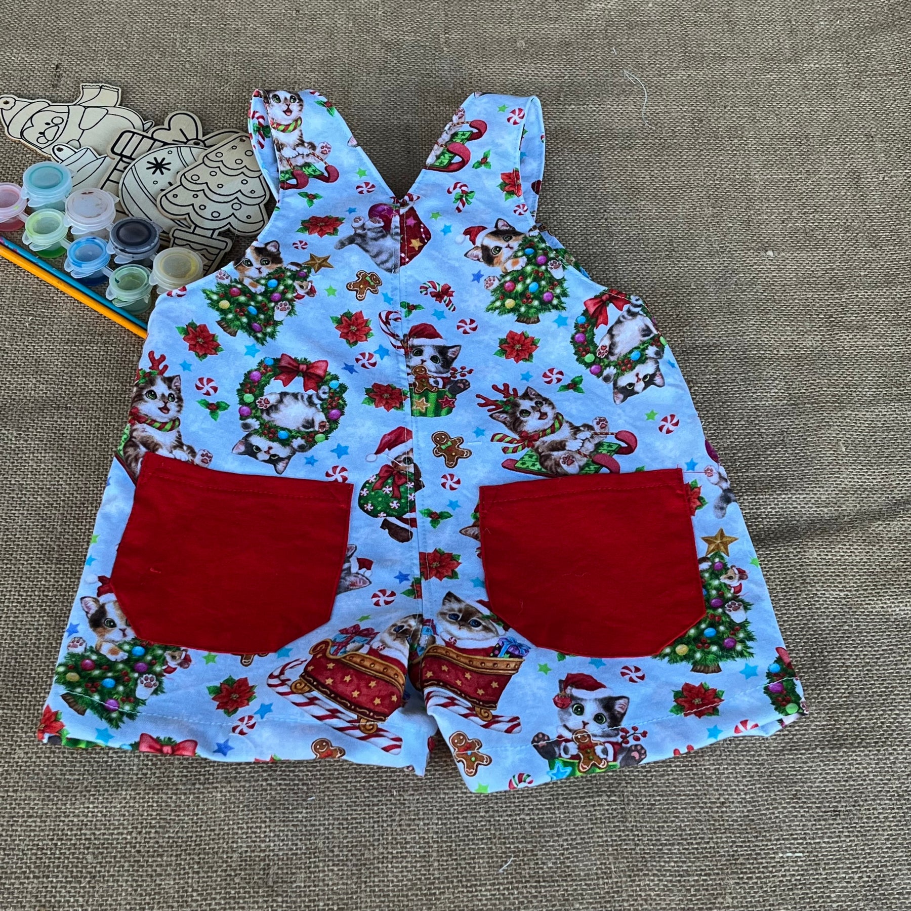 Christmas baby overalls/shorts | cute kittens