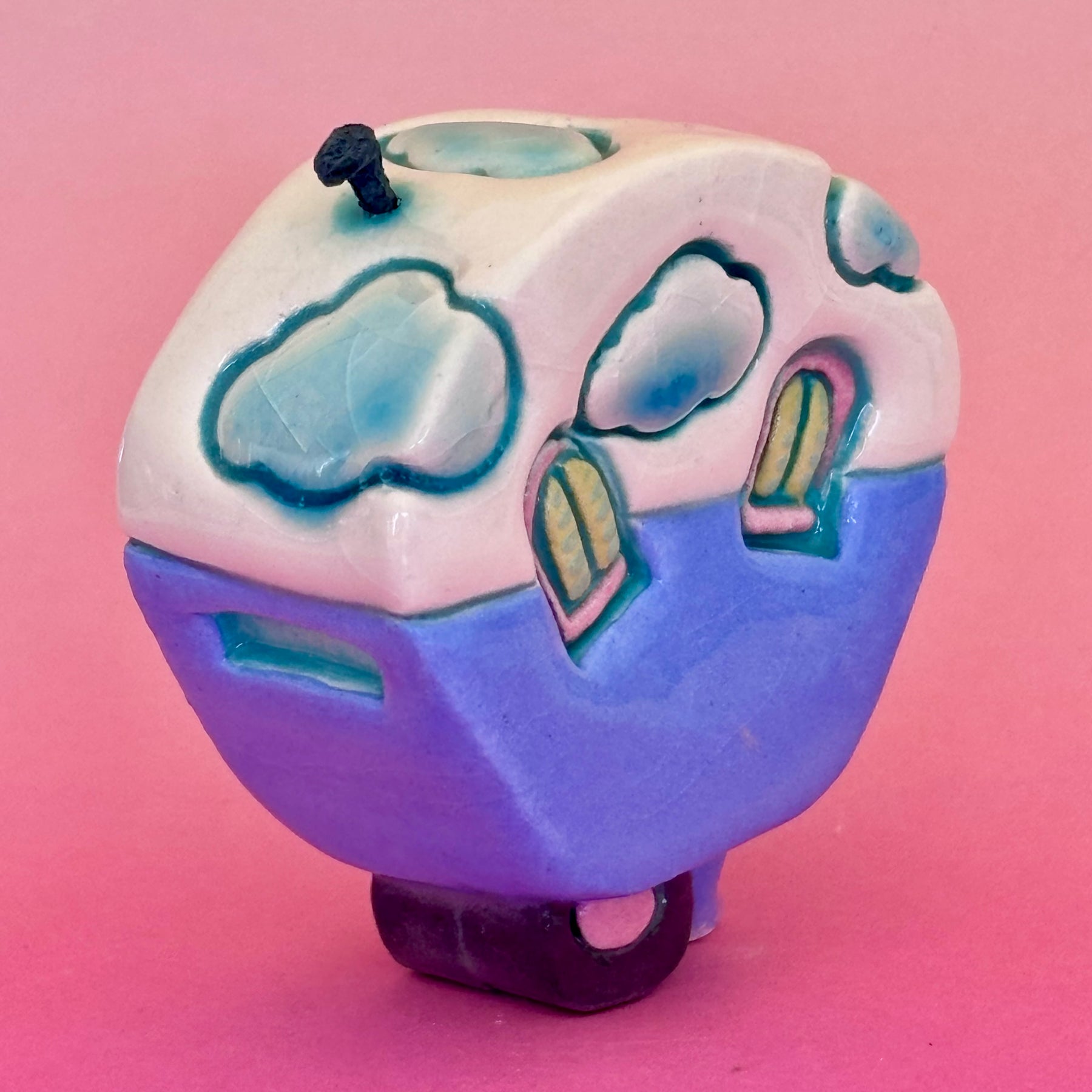 Small Retro Collectable Ceramic Caravan