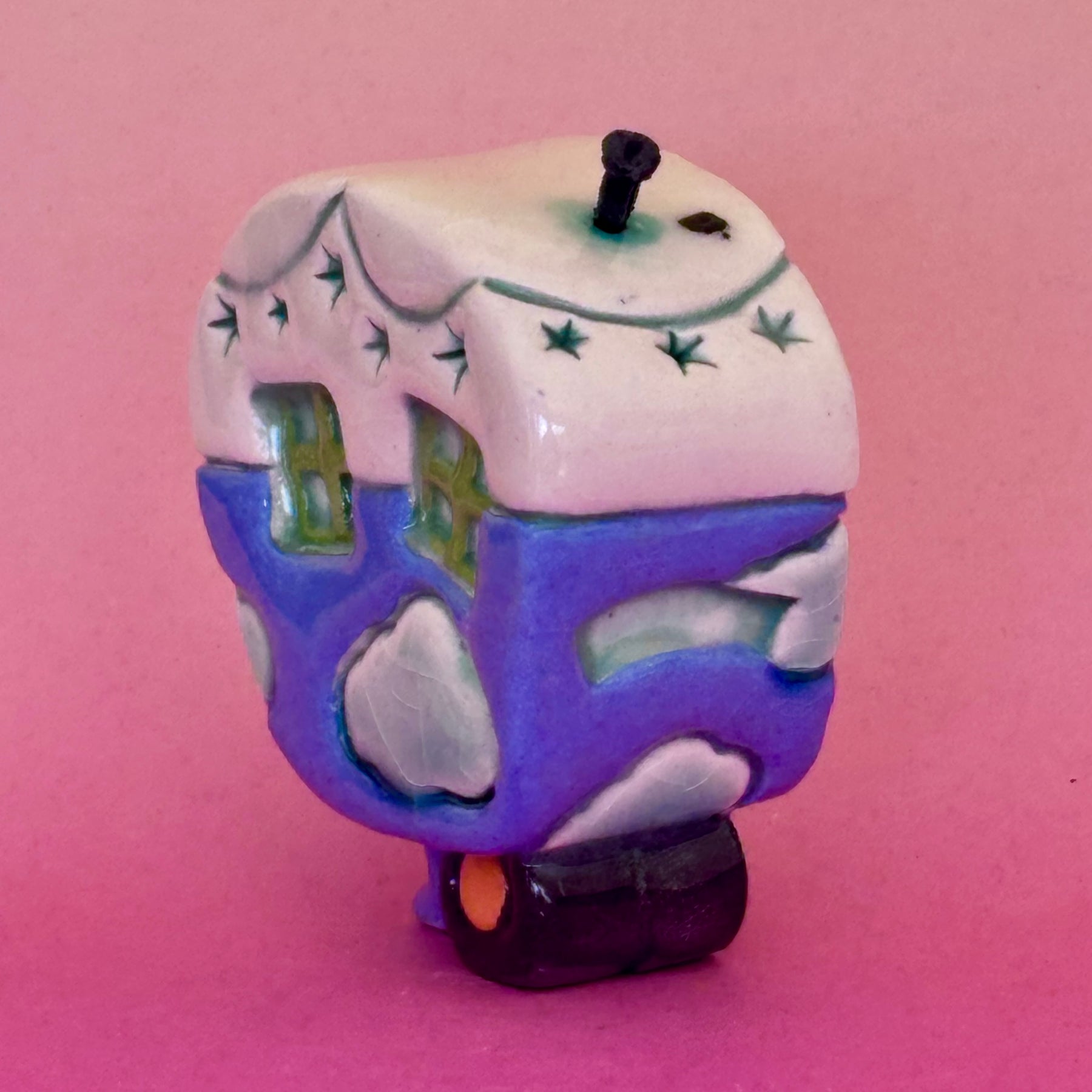 Small Retro Collectable Ceramic Caravan
