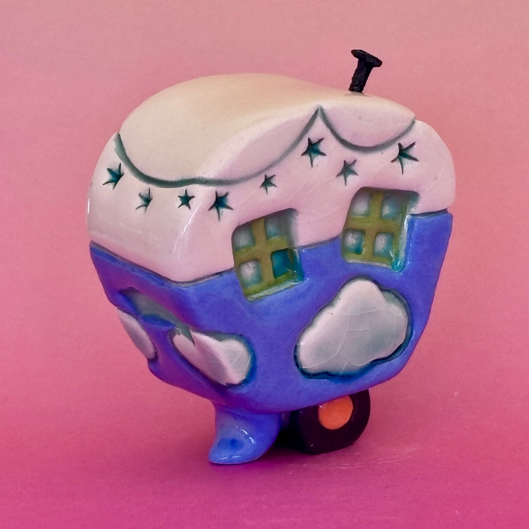 Small Retro Collectable Ceramic Caravan