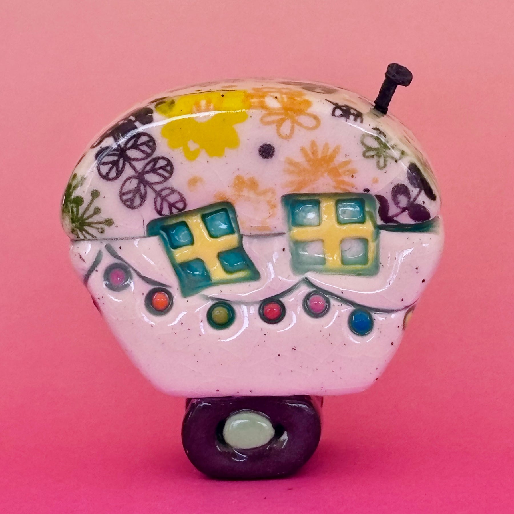Small Retro Collectable Ceramic Caravan