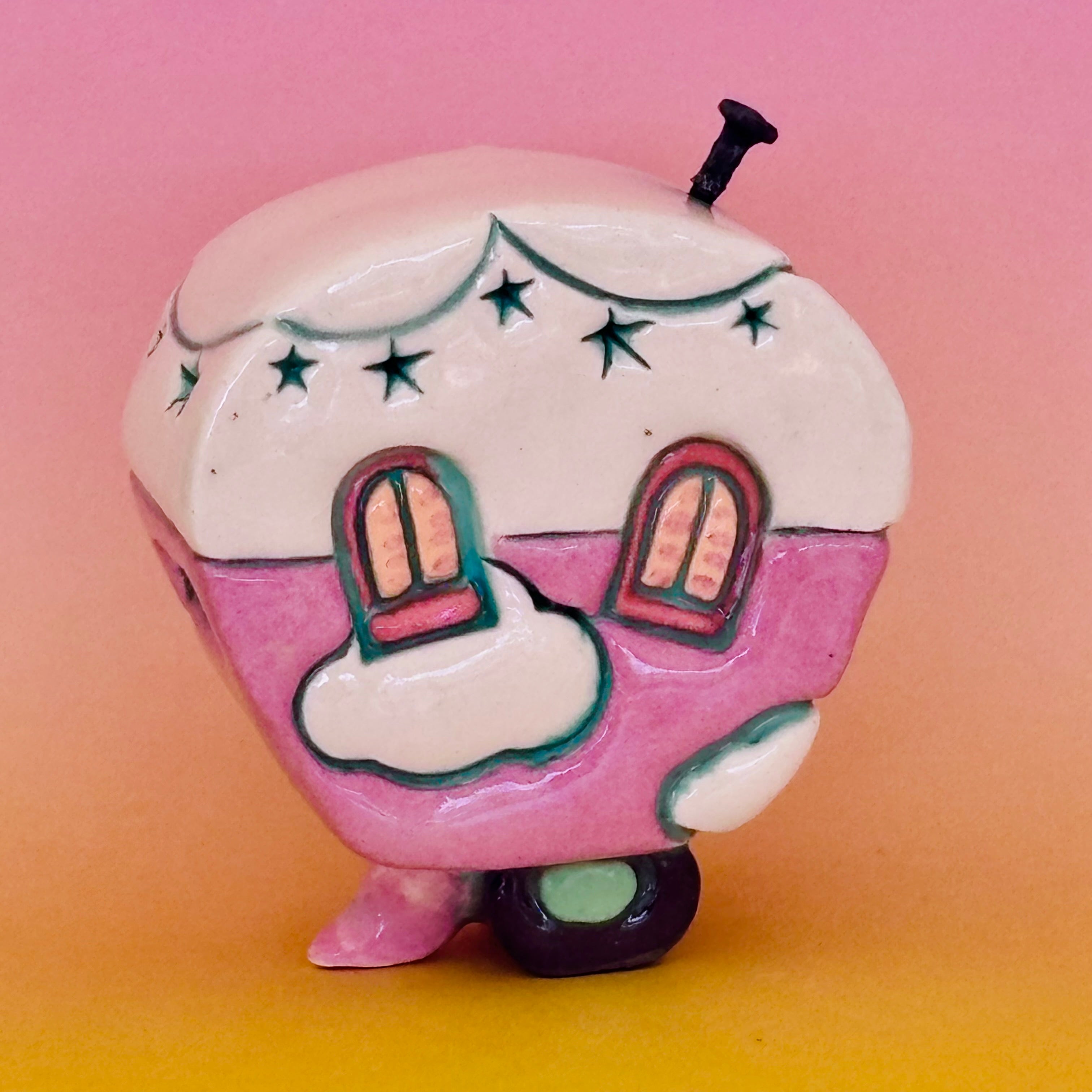 Small Retro Collectable Ceramic Caravan