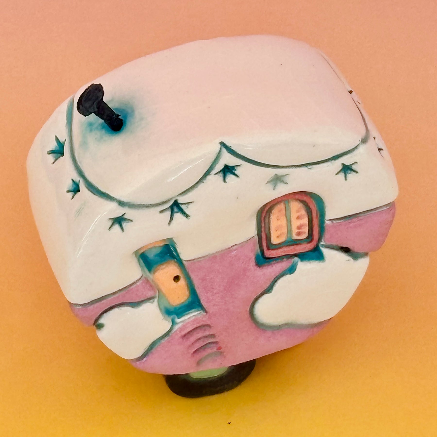 Small Retro Collectable Ceramic Caravan
